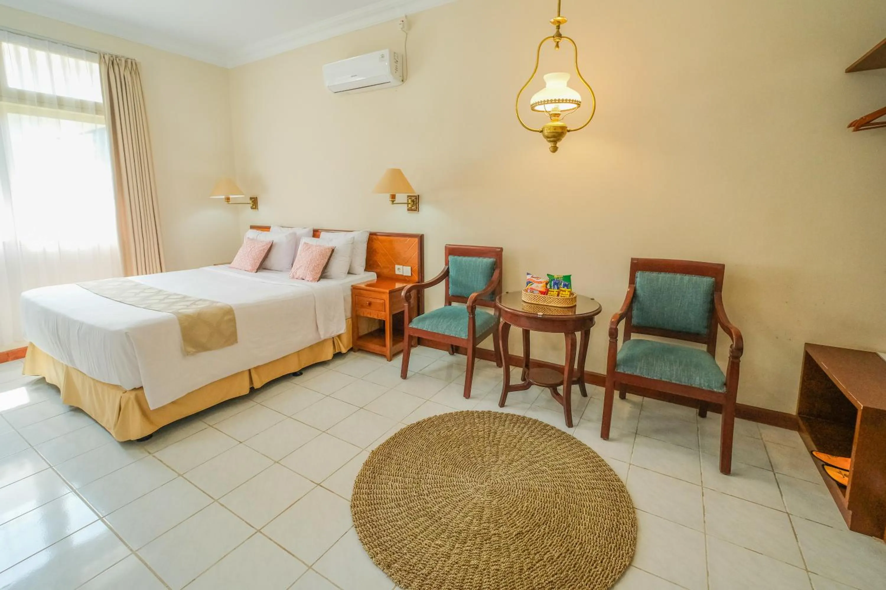 Bed in Royal Brongto Hotel