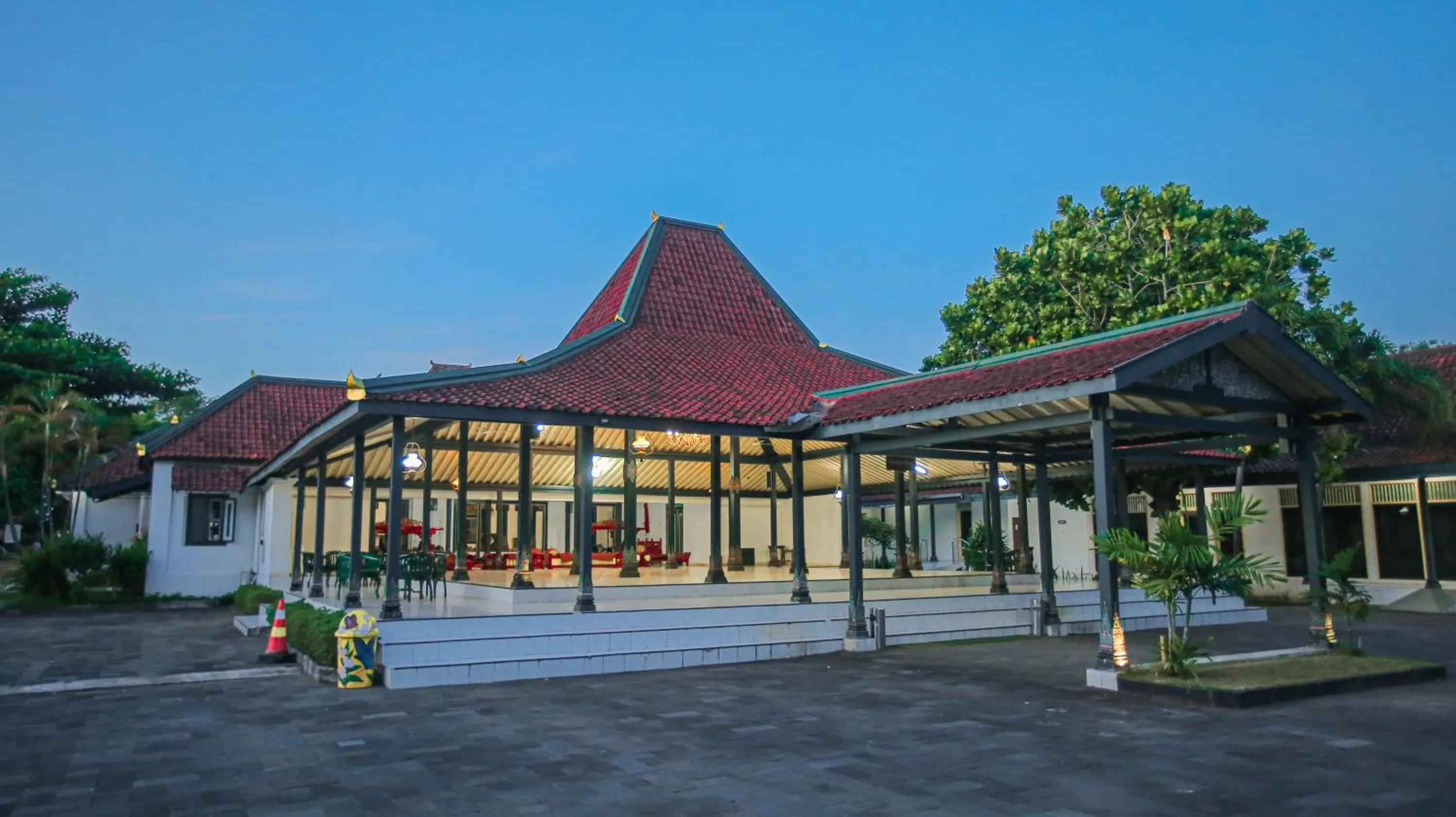 Property building in Royal Brongto Hotel