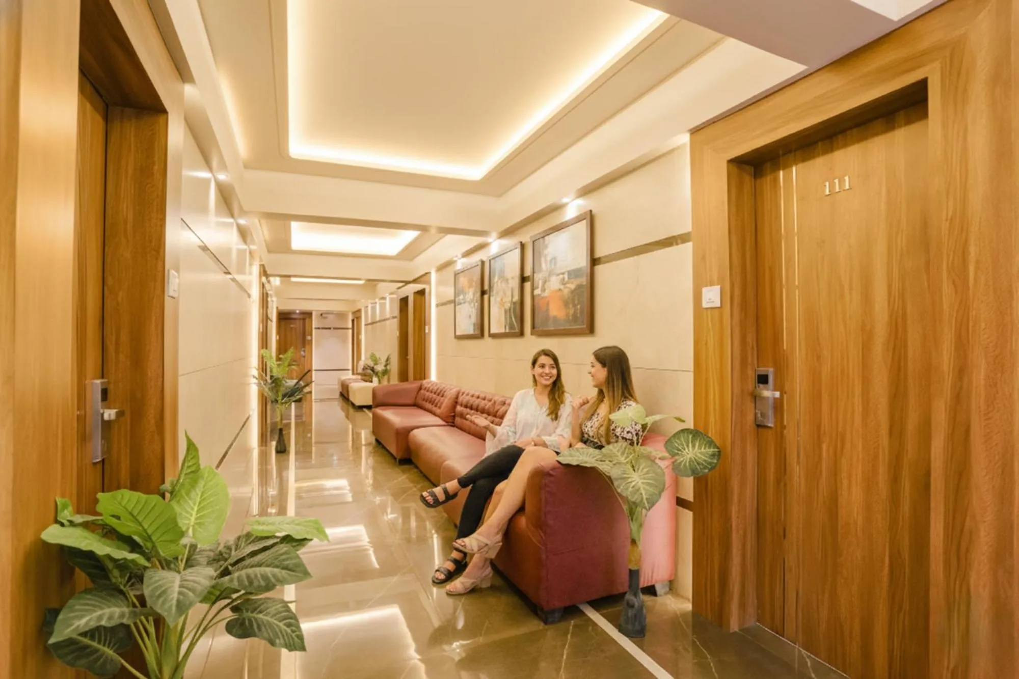 Seating area in FabHotel Springs Lodging