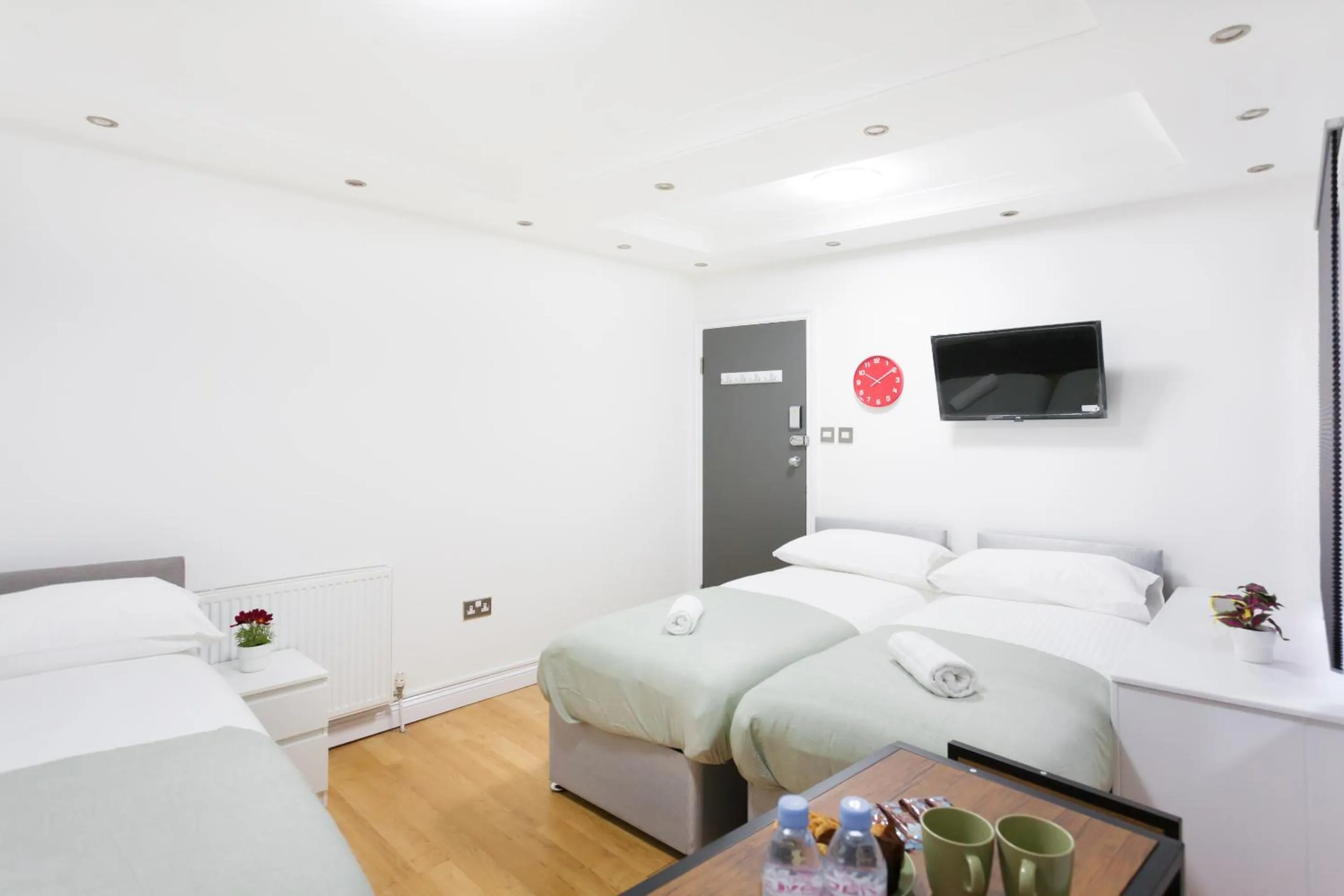 Bedroom, Bed in Studio9 Rooms - Next to Emirates Stadium - Budget Rooms with Shared Bathroom