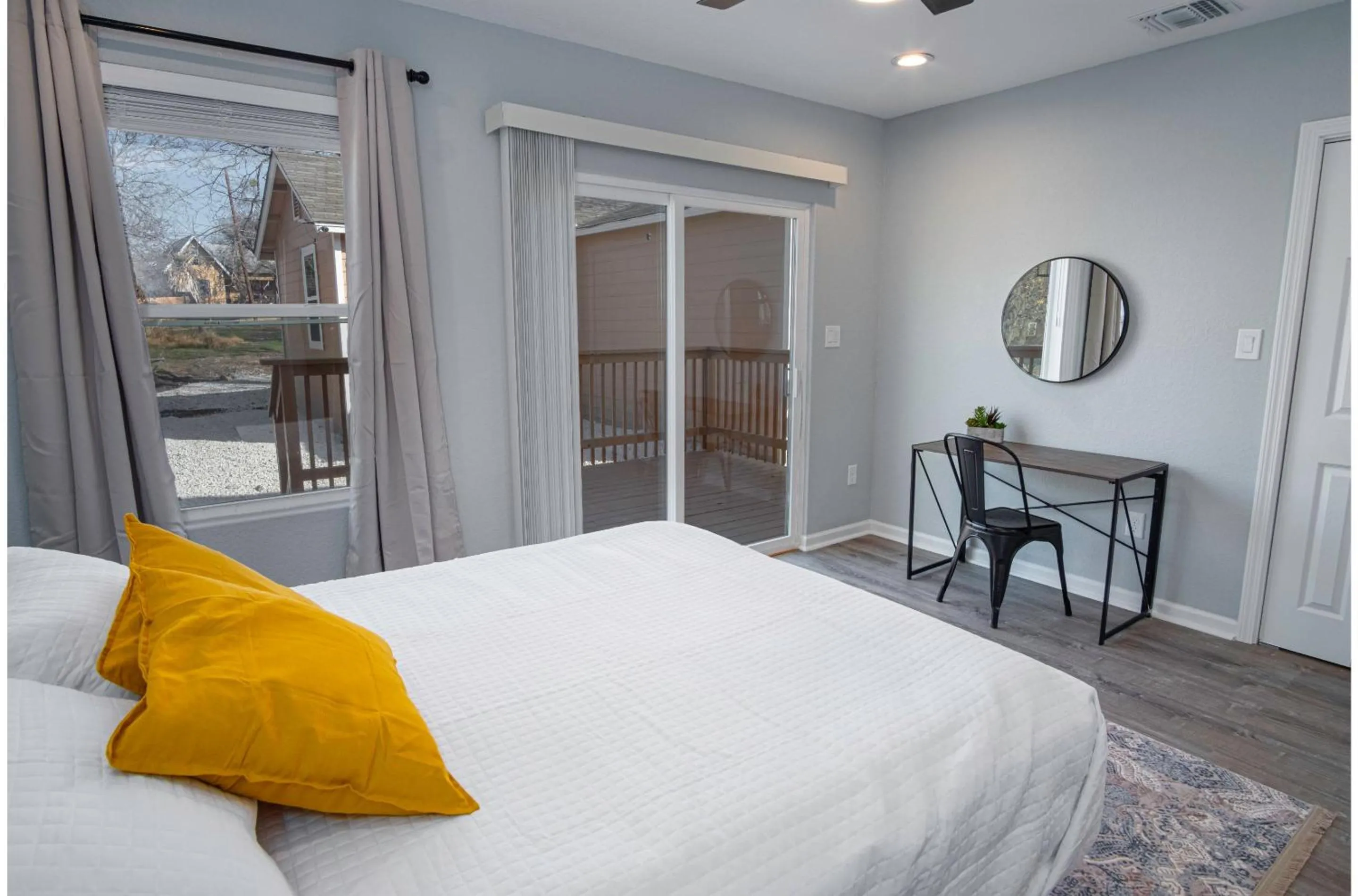 Other, Bed in Adorable 4BR 2BA Close to Riverwalk and Downtown