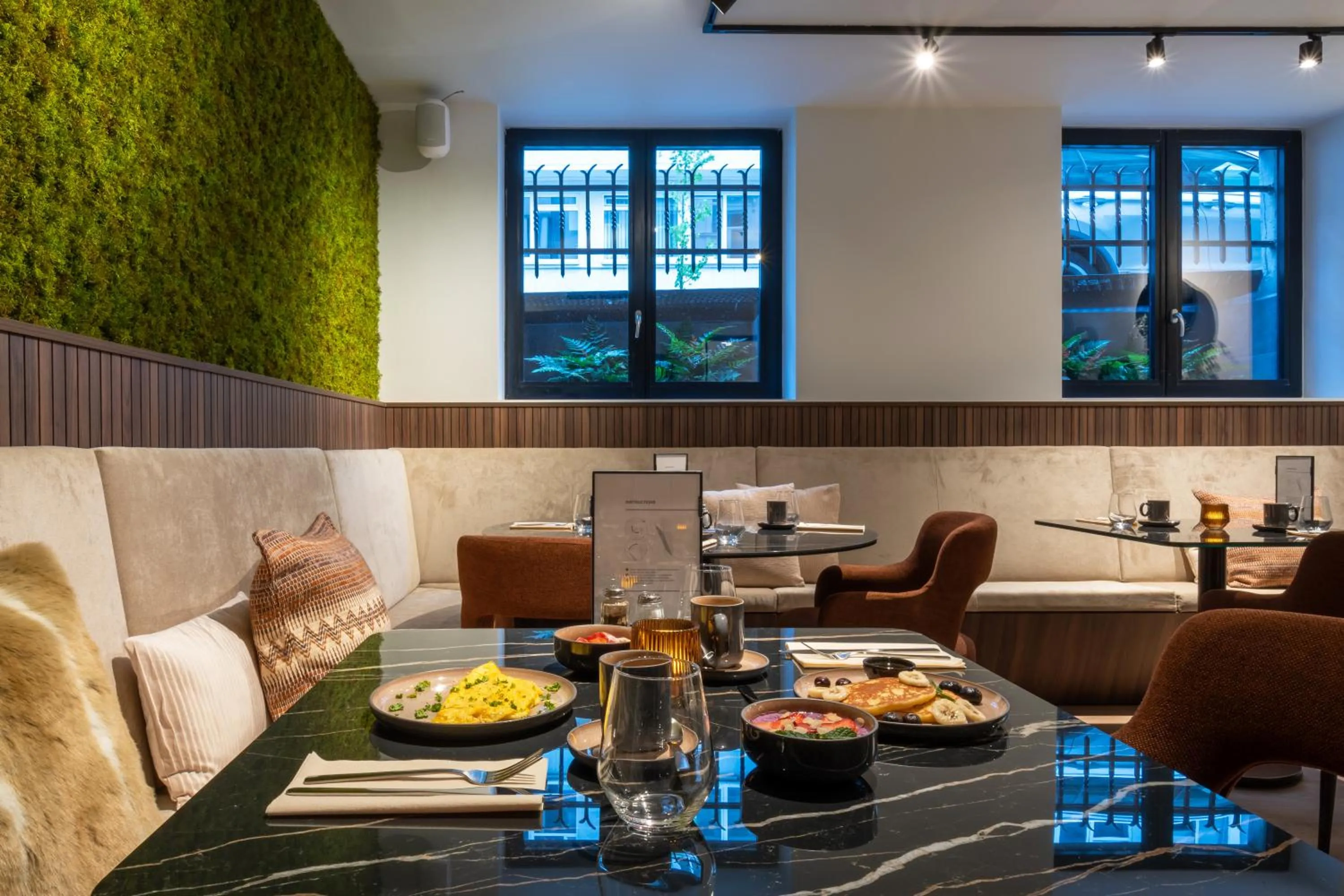 Buffet breakfast in ONE TWO FOUR - Hotel & Spa