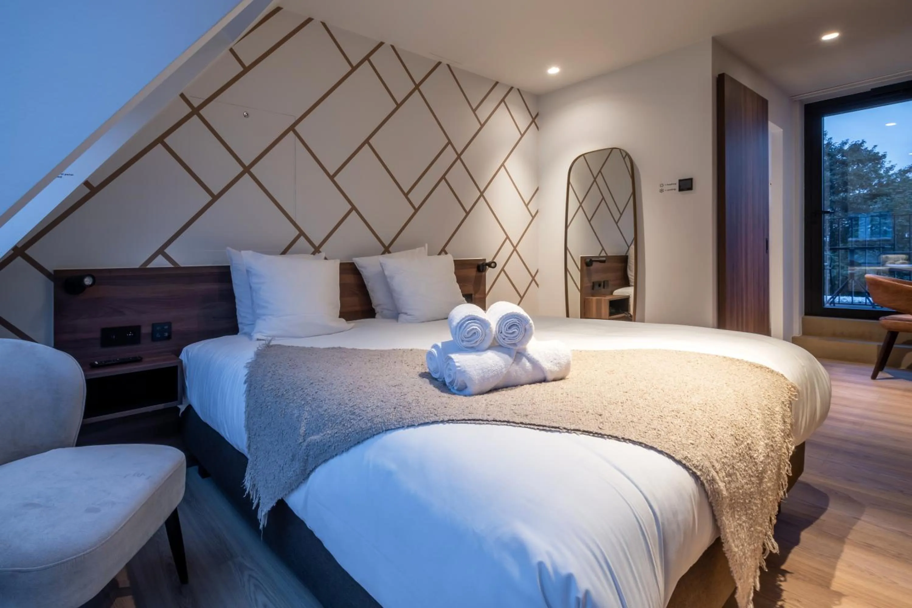 Bed in ONE TWO FOUR - Hotel & Spa