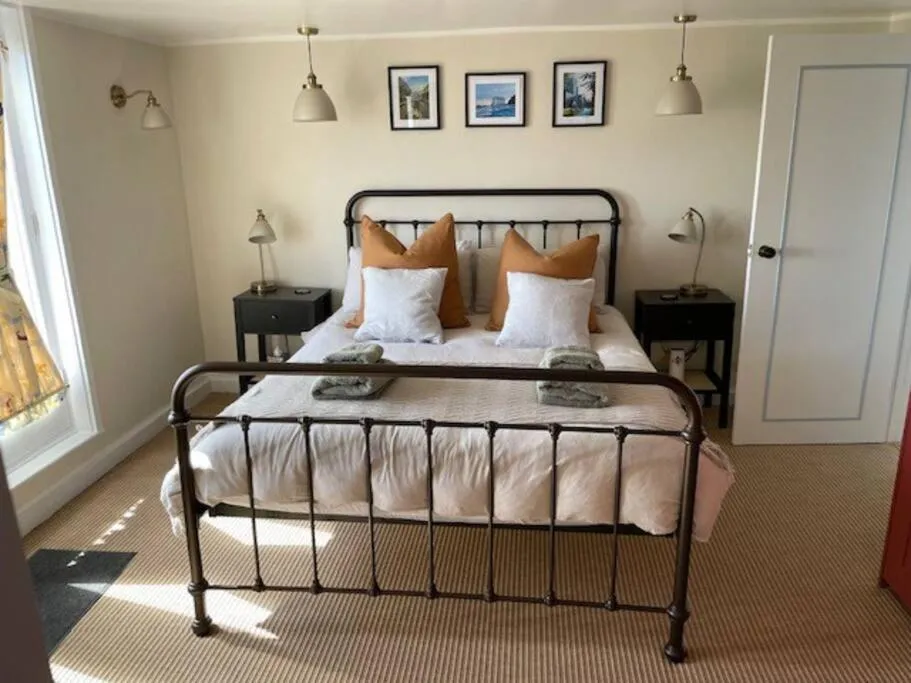 Bed in The Turret- the best view in Folkestone