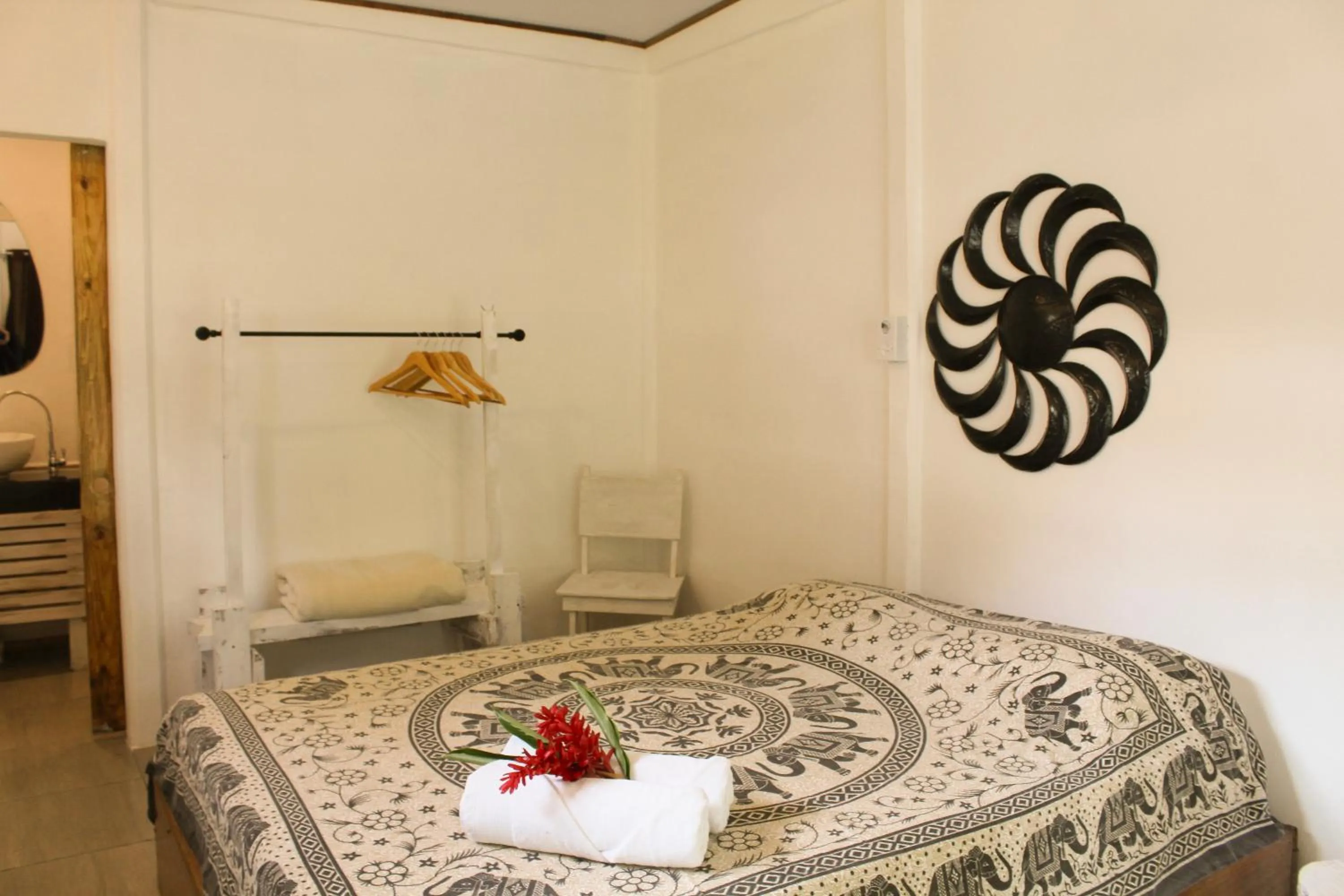 Photo of the whole room, Bed in Olivia del caribe suite