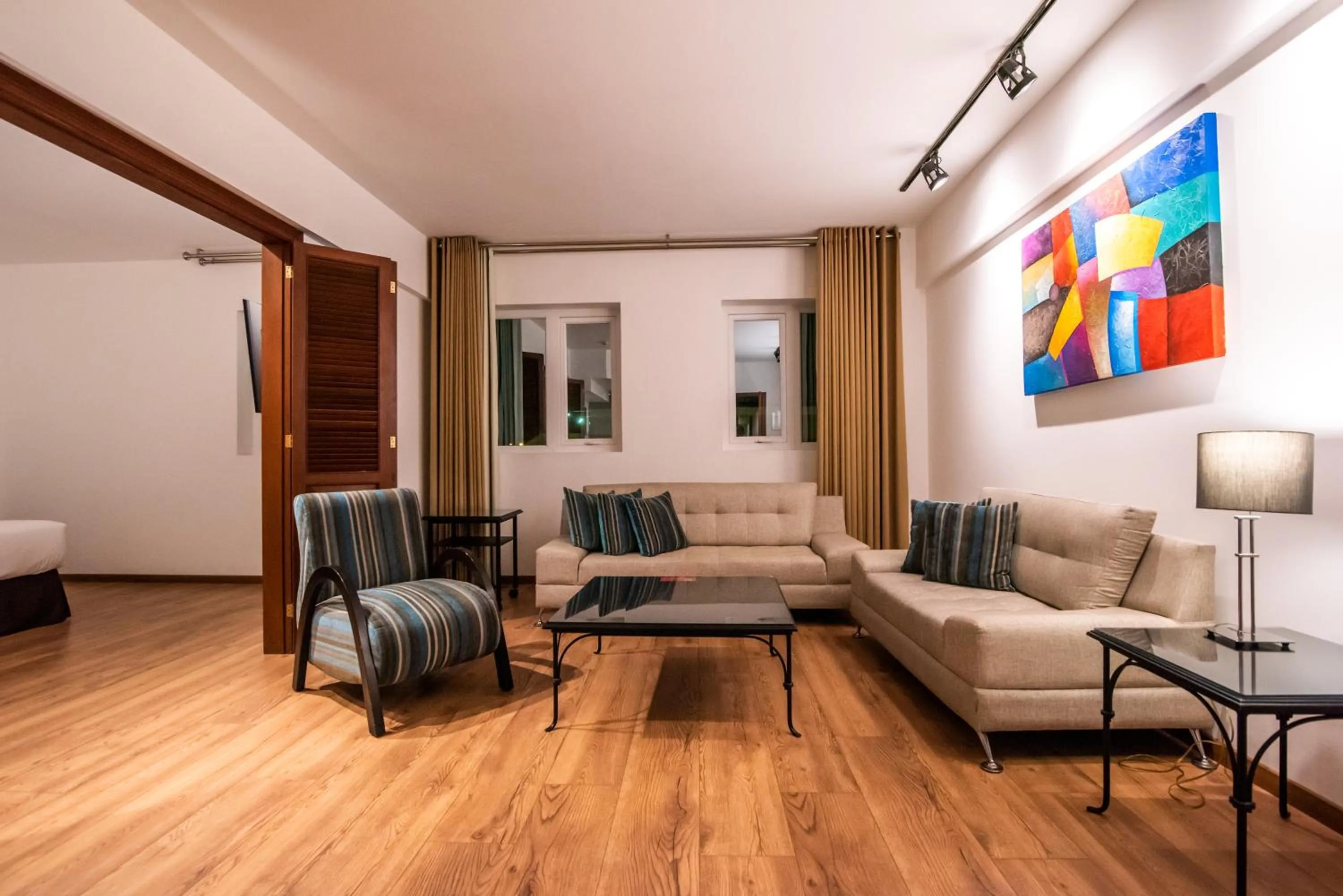 Living room in El Polo Hotel & Suites