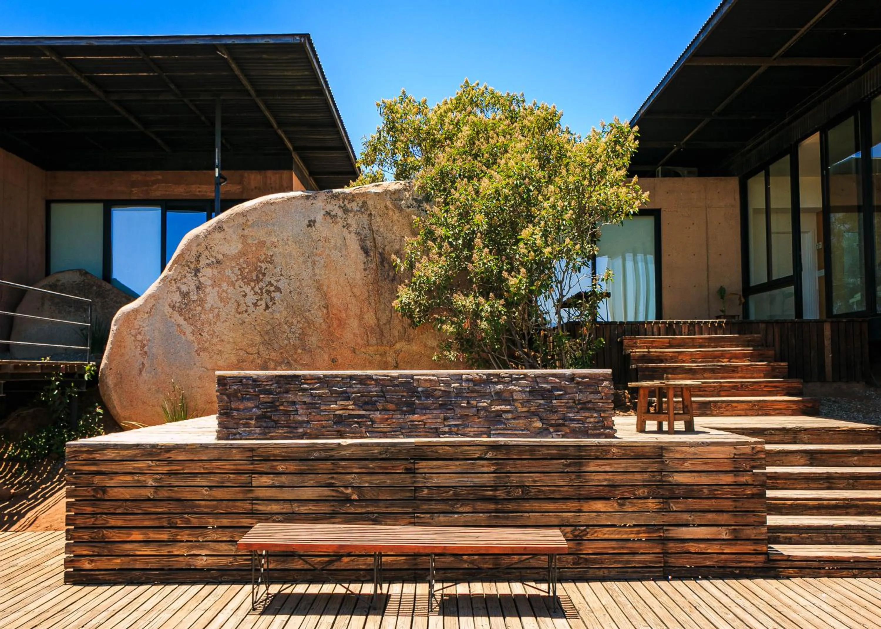 Property building in Villa Garven