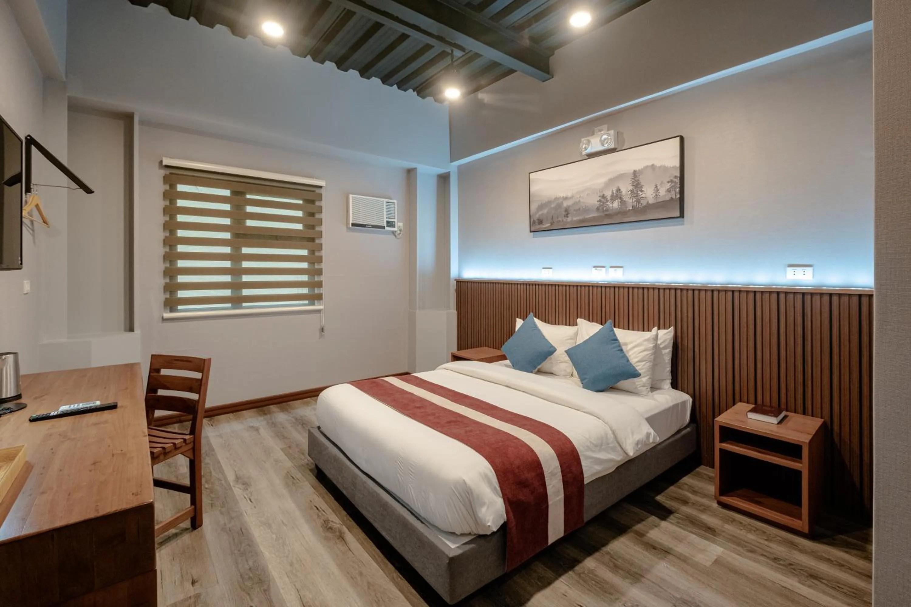 Bedroom, Bed in Kekehyu Business Hotel