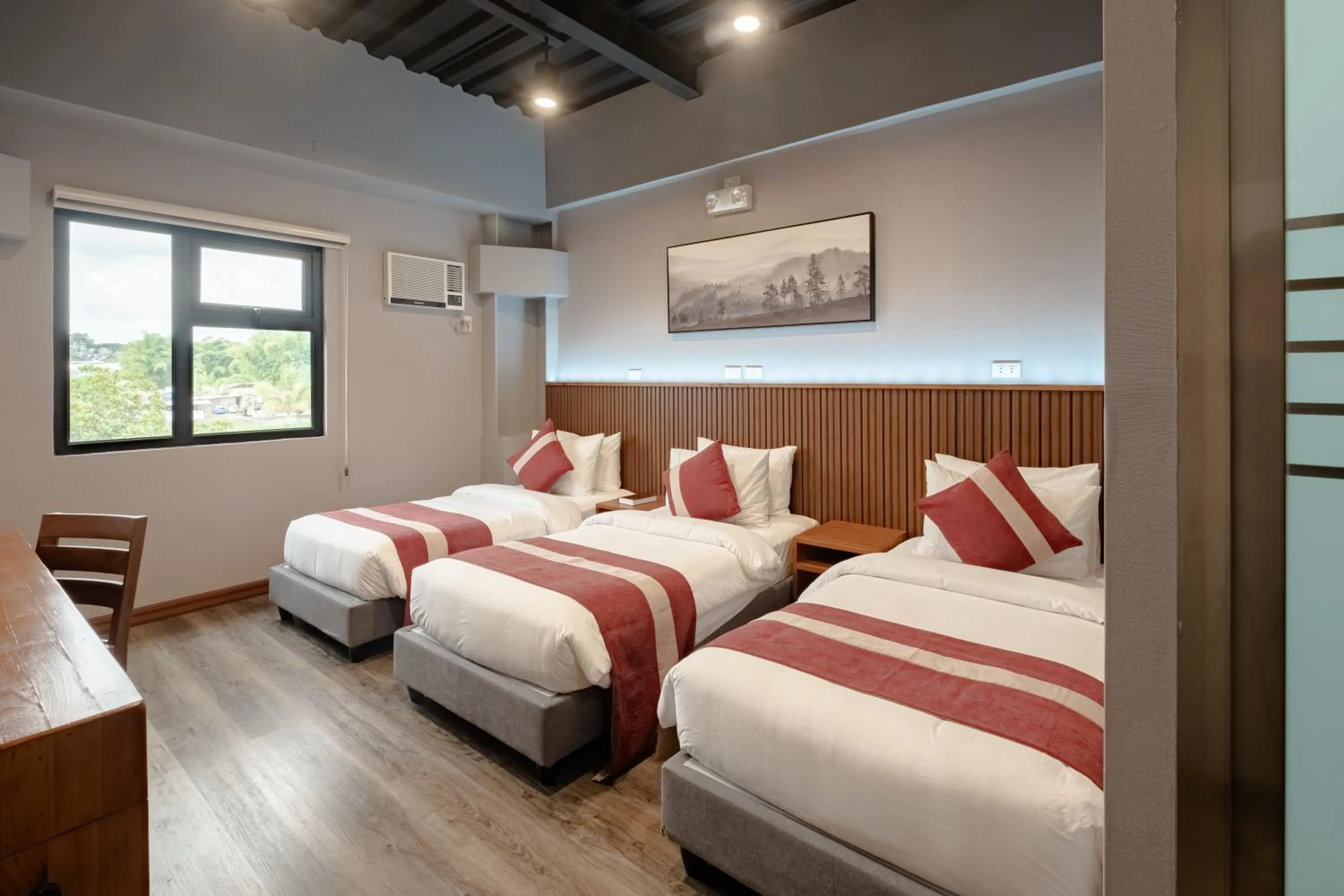 Bedroom, Bed in Kekehyu Business Hotel