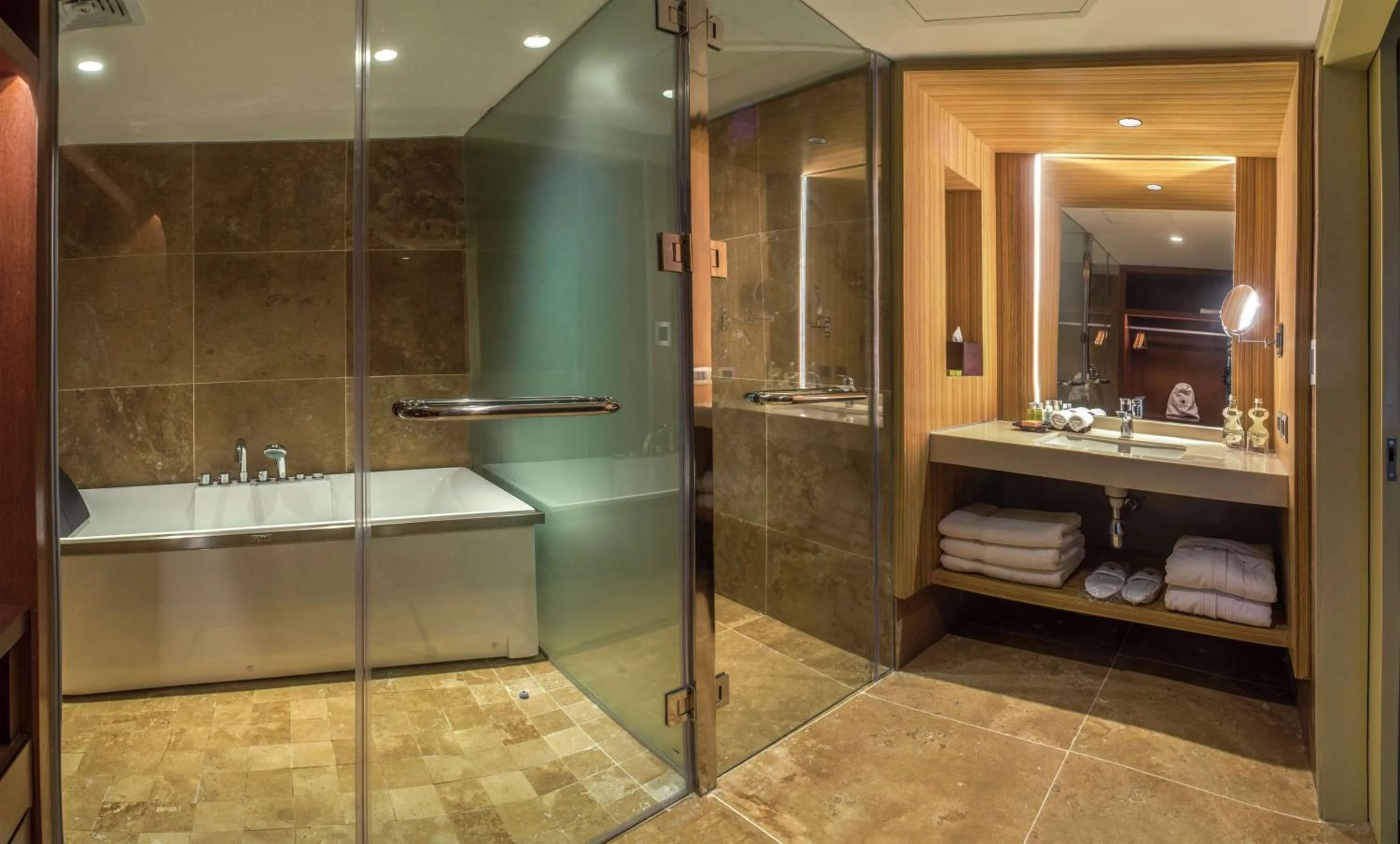 Bathroom in Doubletree By Hilton Iquitos