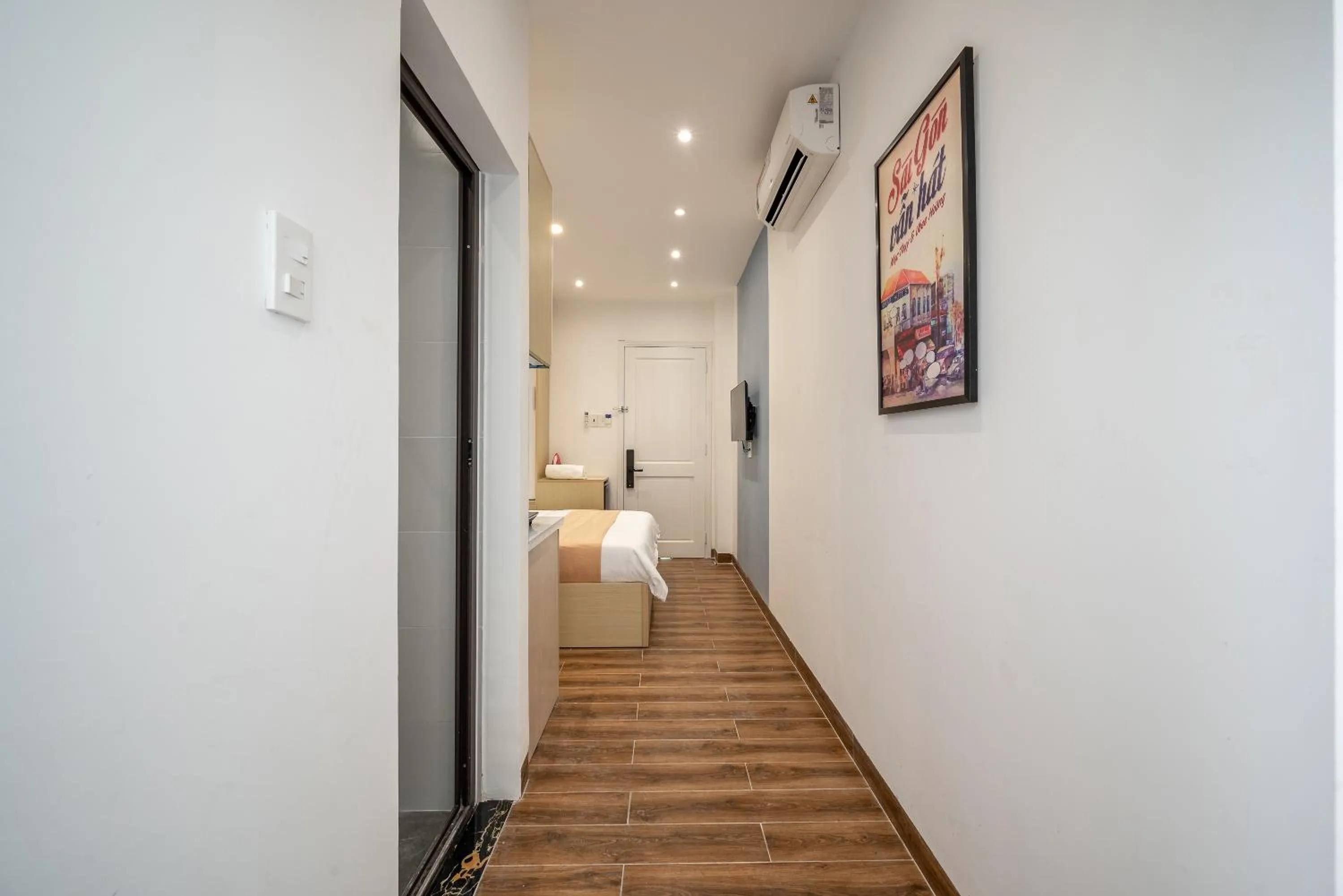 Bedroom, Bed in Cozrum Homes - Winter Corner