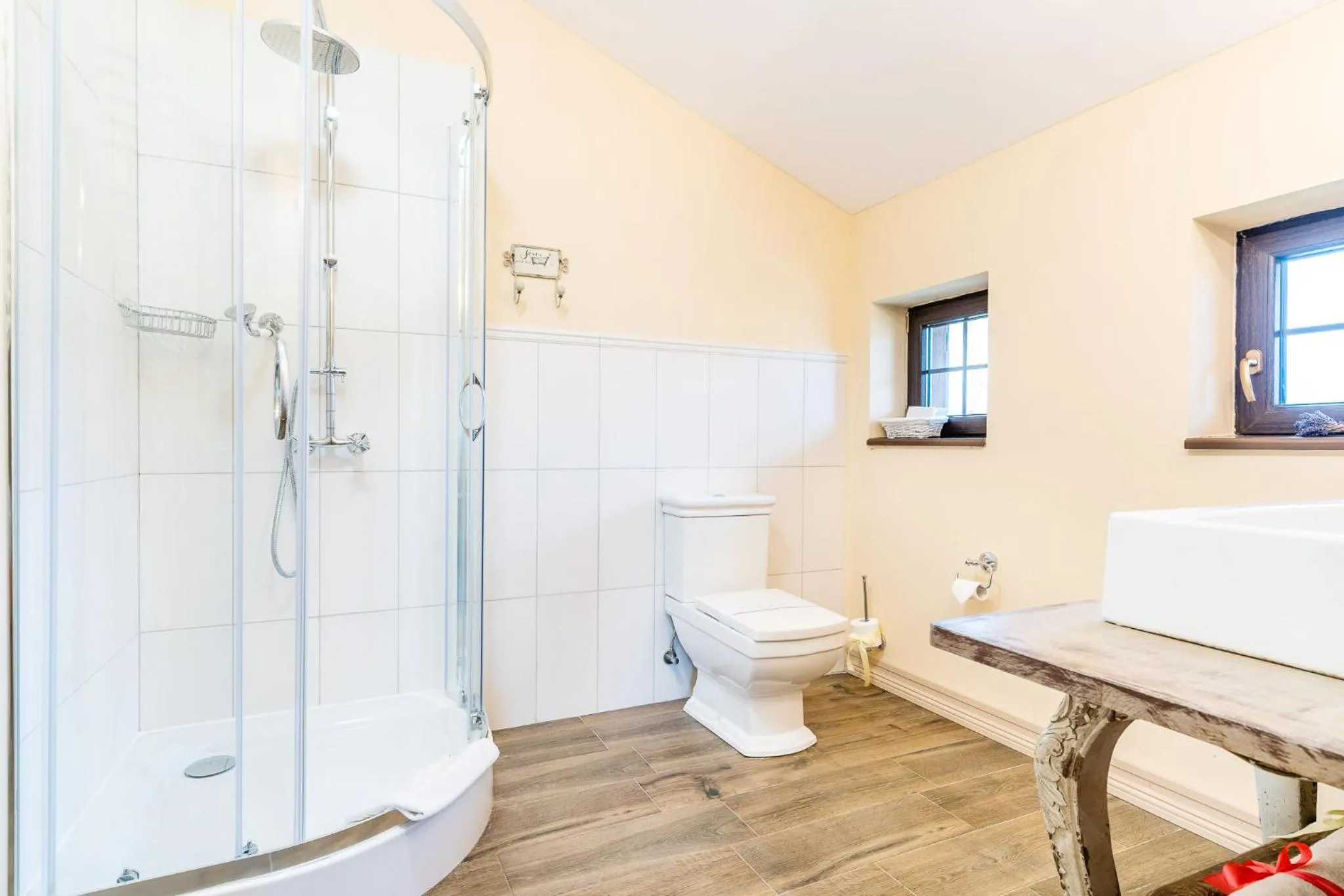 Shower in Folwark Karczemka