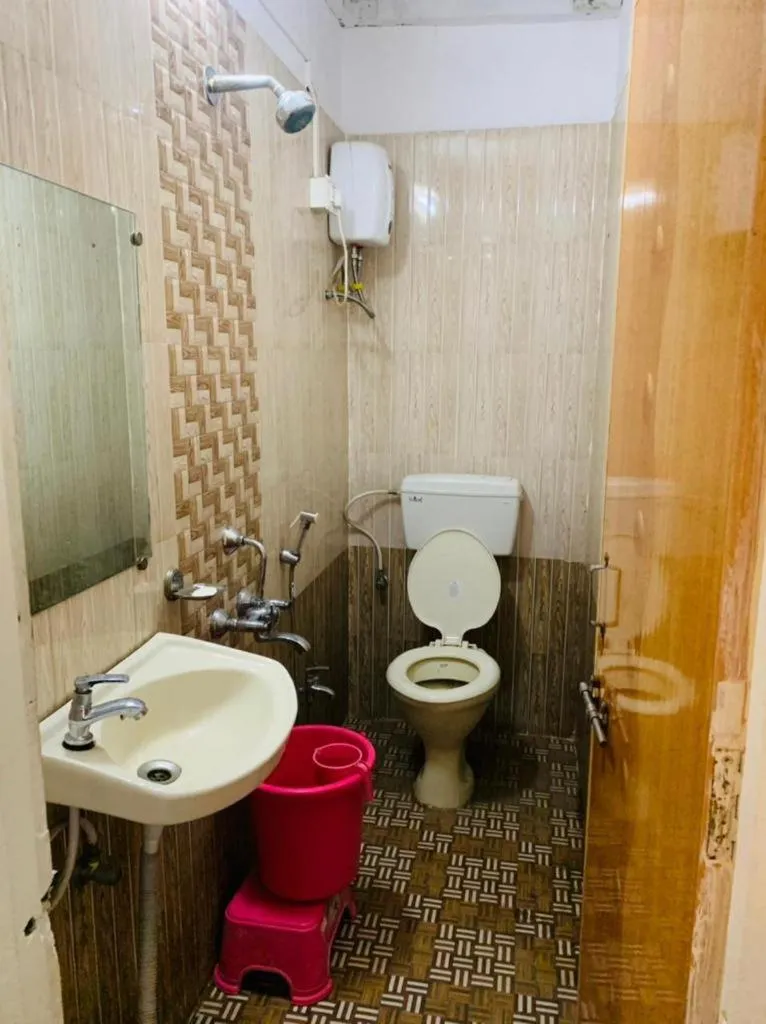 Bathroom in Hotel Rukmini, kolhapur
