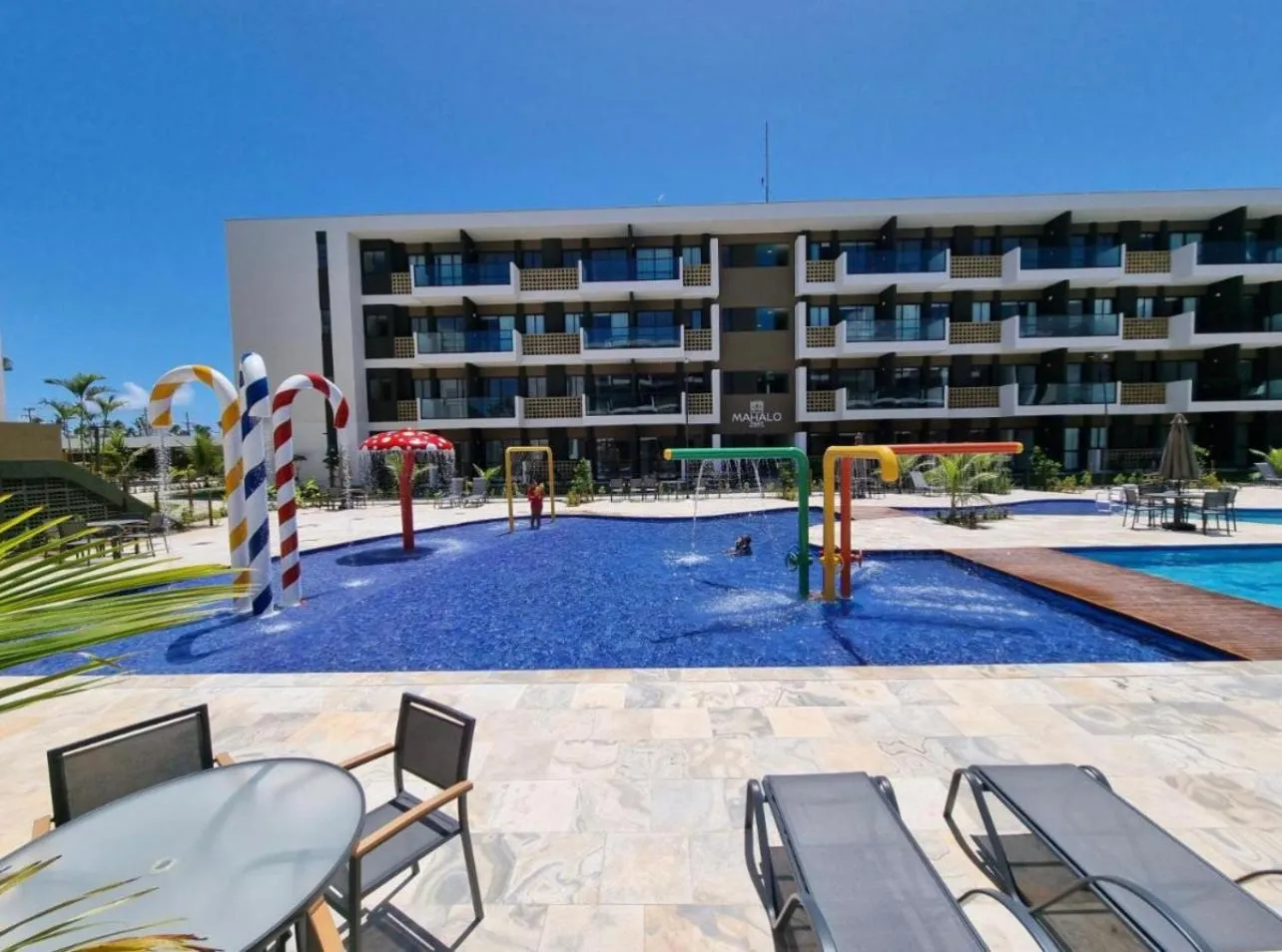 Swimming pool in Porto Beach Resort - Mana Beach Experience