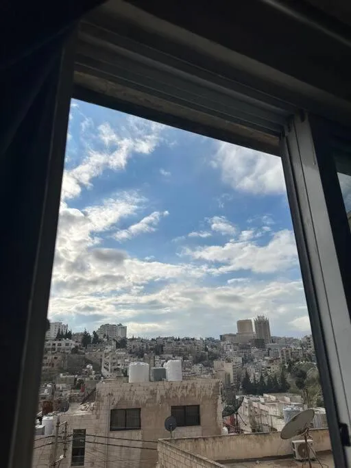 City view in Antica old apartment al-lwebdeh