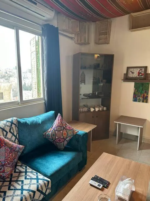 Living room in Antica old apartment al-lwebdeh