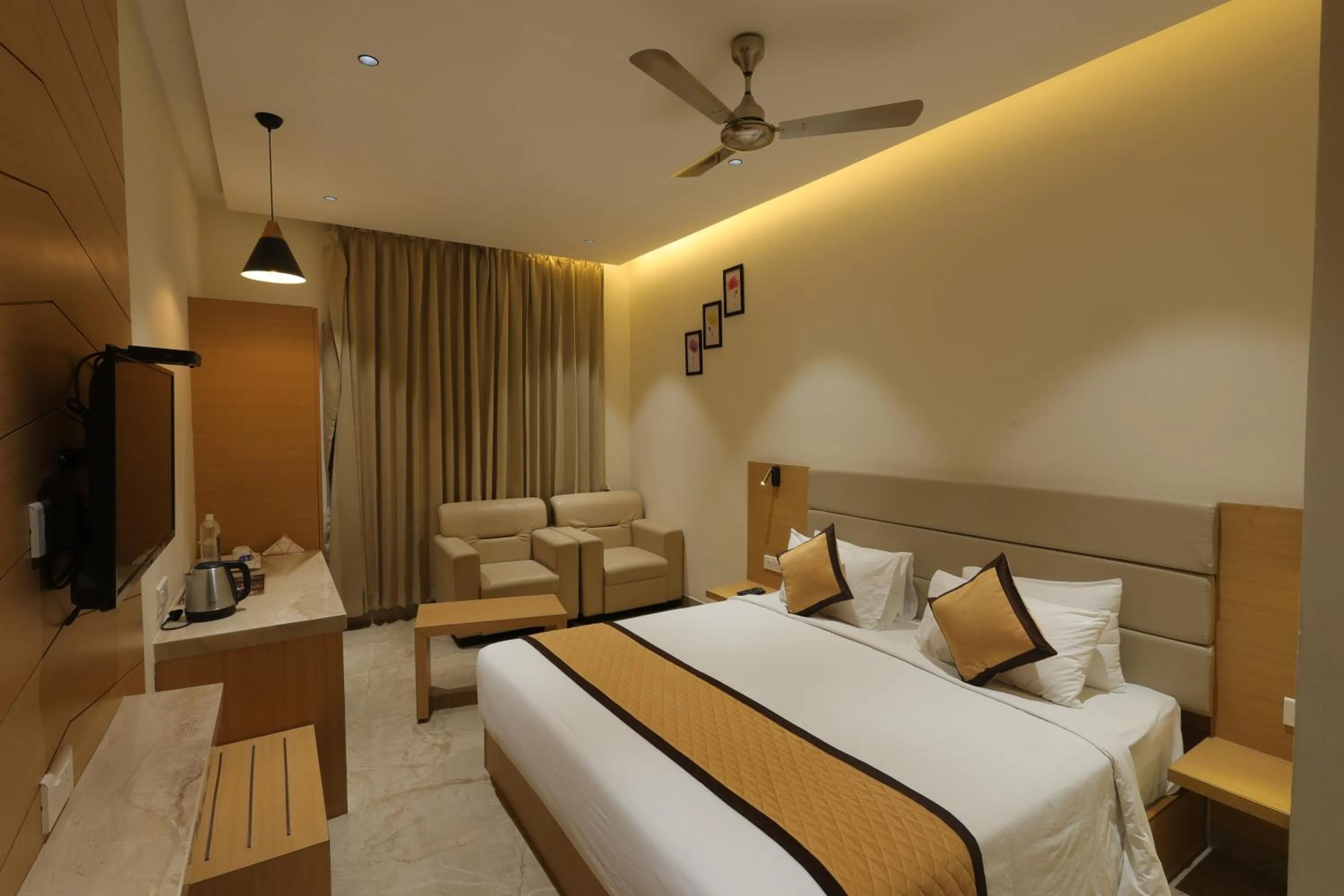 Photo of the whole room, Bed in Hotel Nakshathra- A Royal Stay
