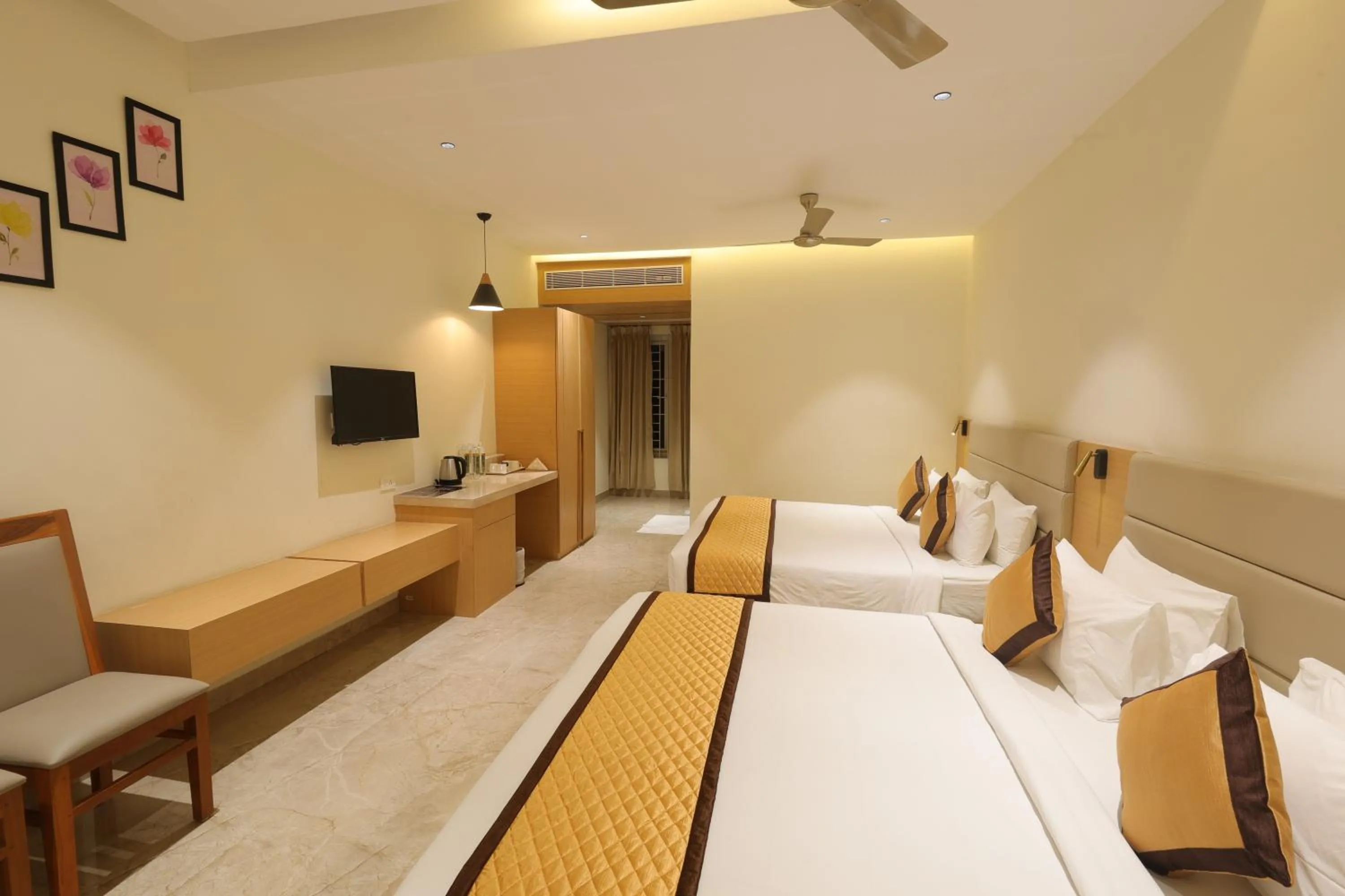Bed in Hotel Nakshathra- A Royal Stay