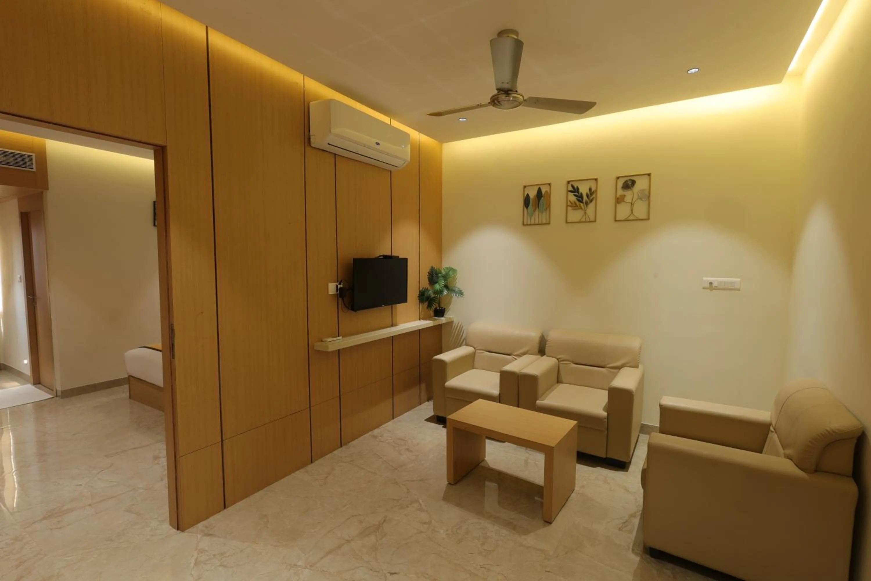 TV and multimedia in Hotel Nakshathra- A Royal Stay
