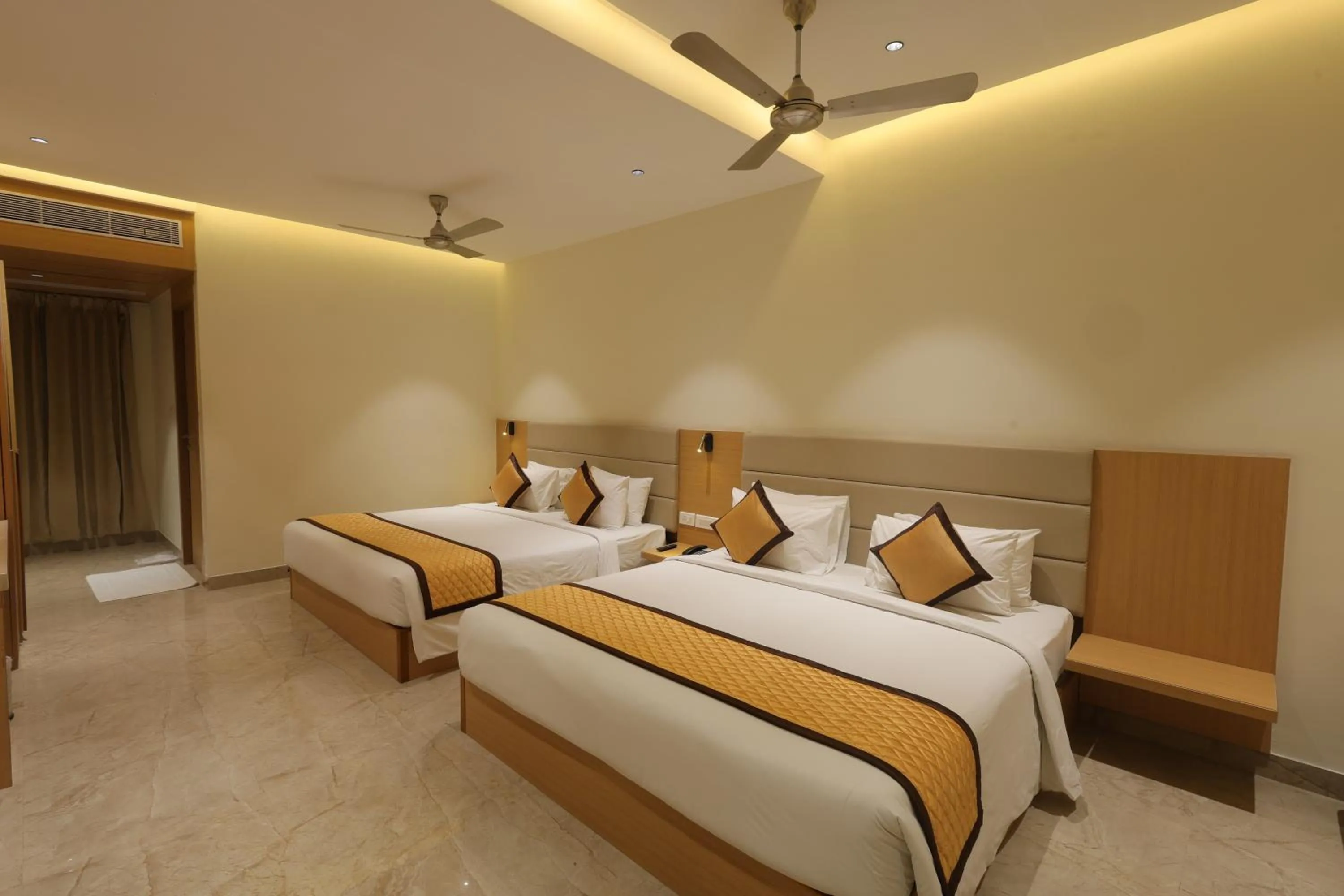Photo of the whole room, Bed in Hotel Nakshathra- A Royal Stay