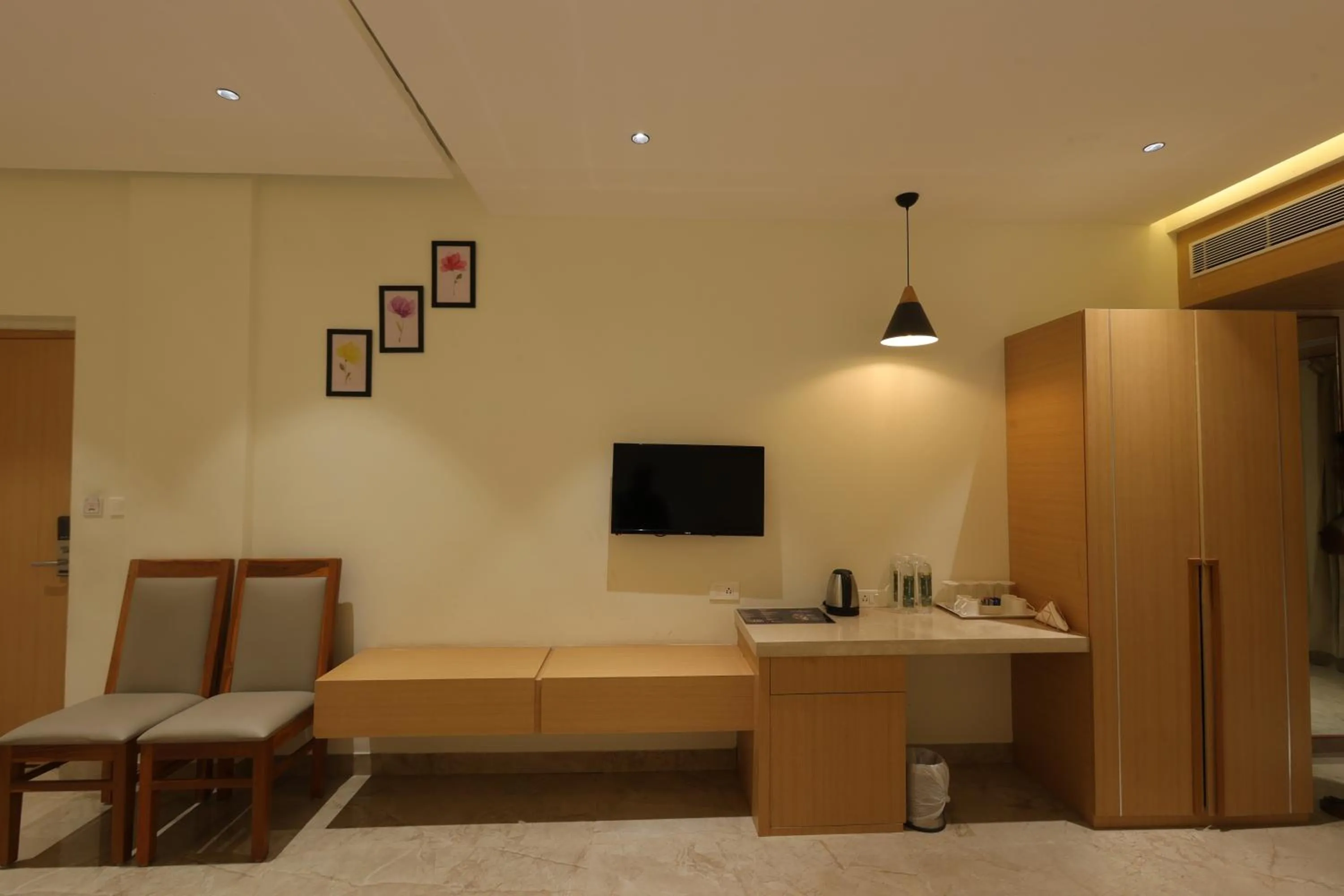 TV and multimedia in Hotel Nakshathra- A Royal Stay