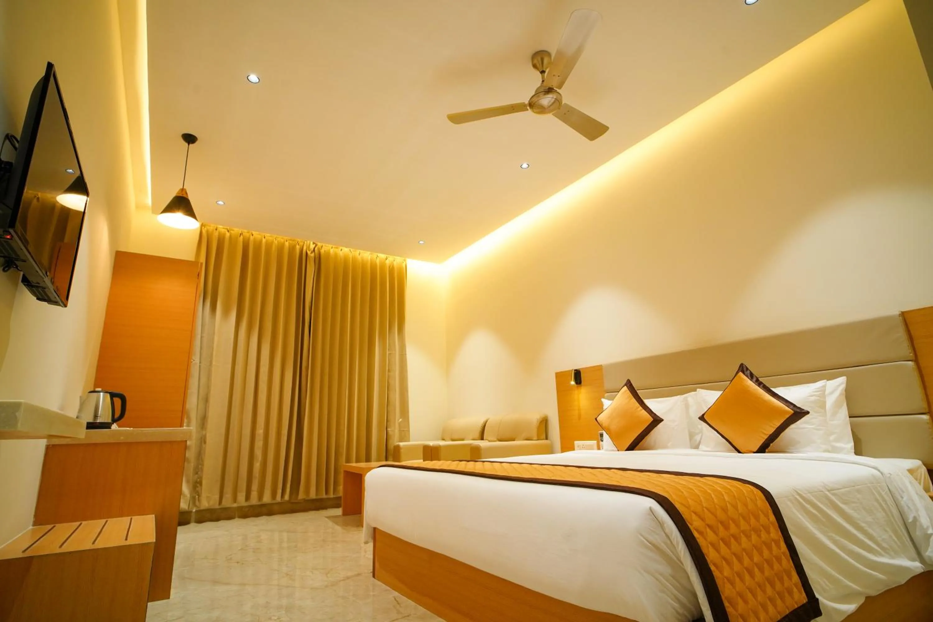 Bed in Hotel Nakshathra- A Royal Stay