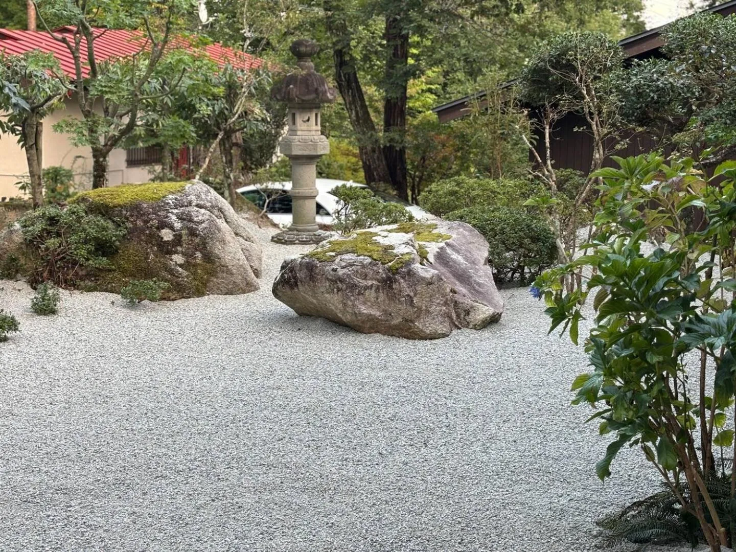 Garden view in Azumino Salon1 Cozy Onsen Retreat
