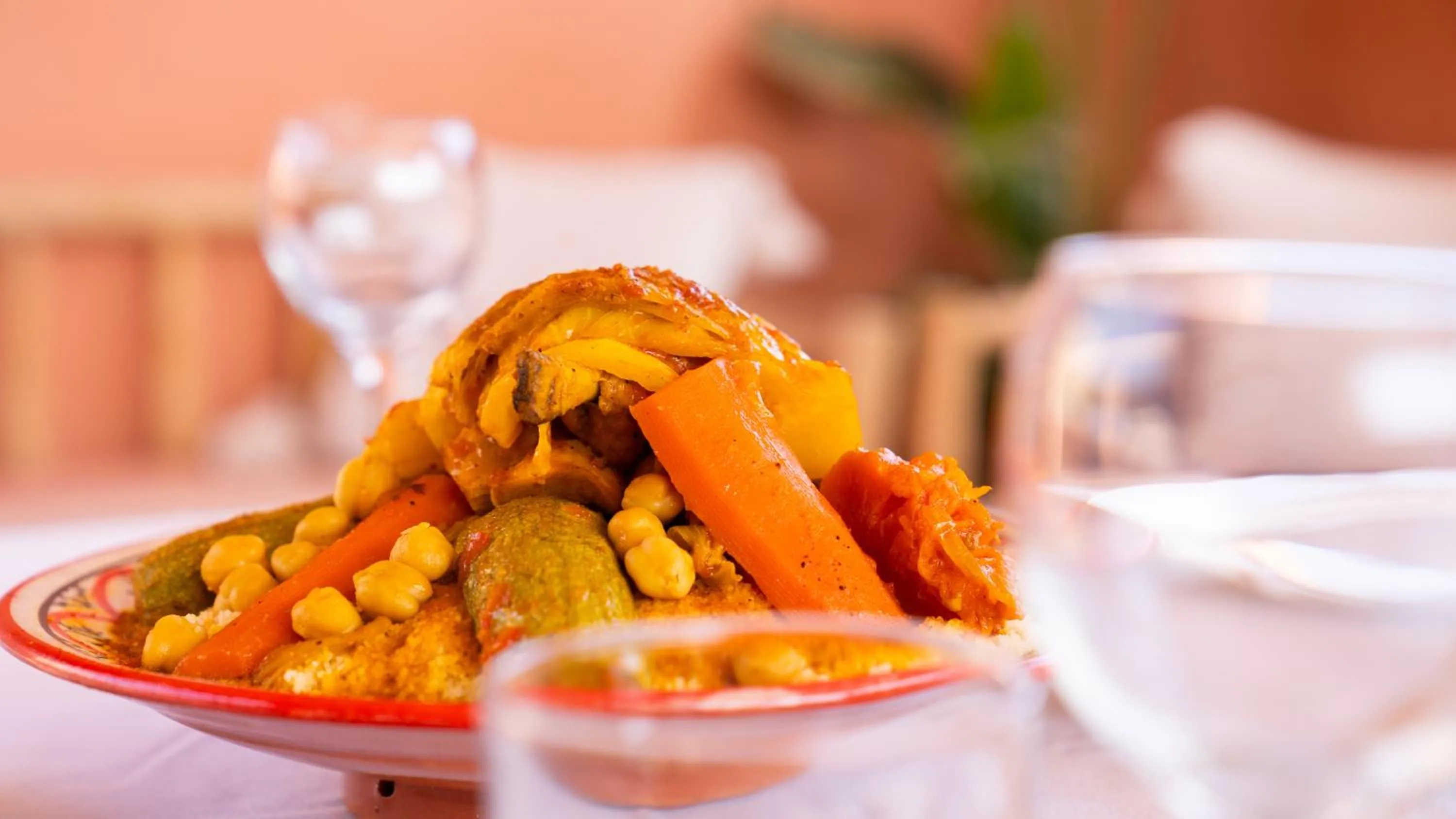 Restaurant/places to eat in Riad Allal