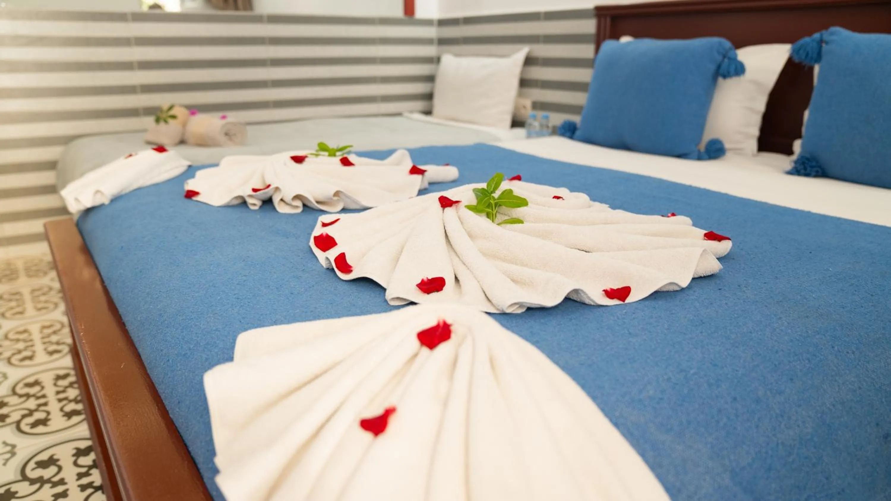 Photo of the whole room, Bed in Riad Allal