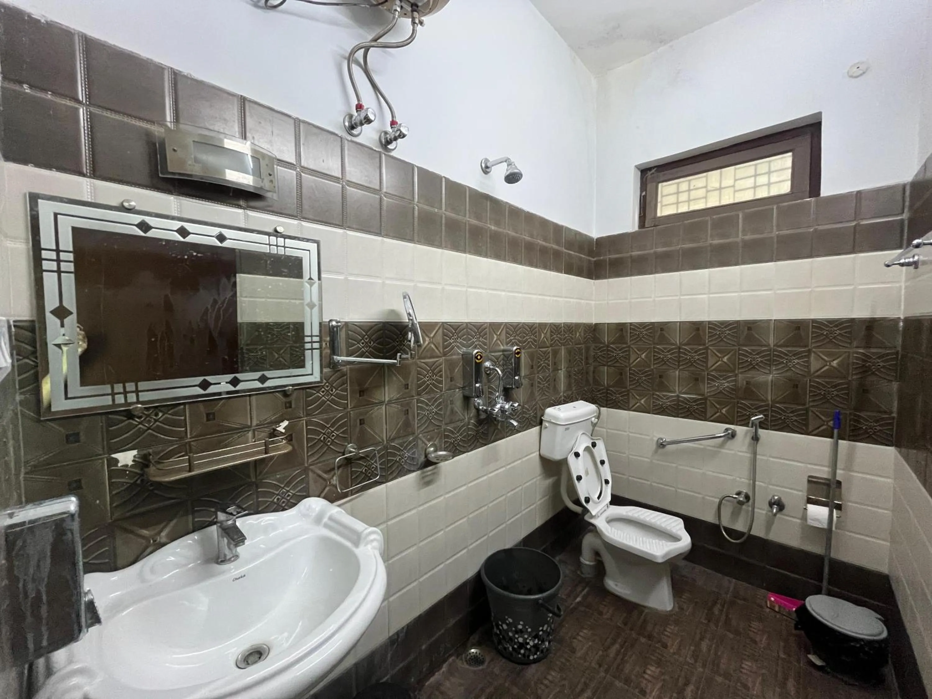 Bathroom in Foreigners Inn