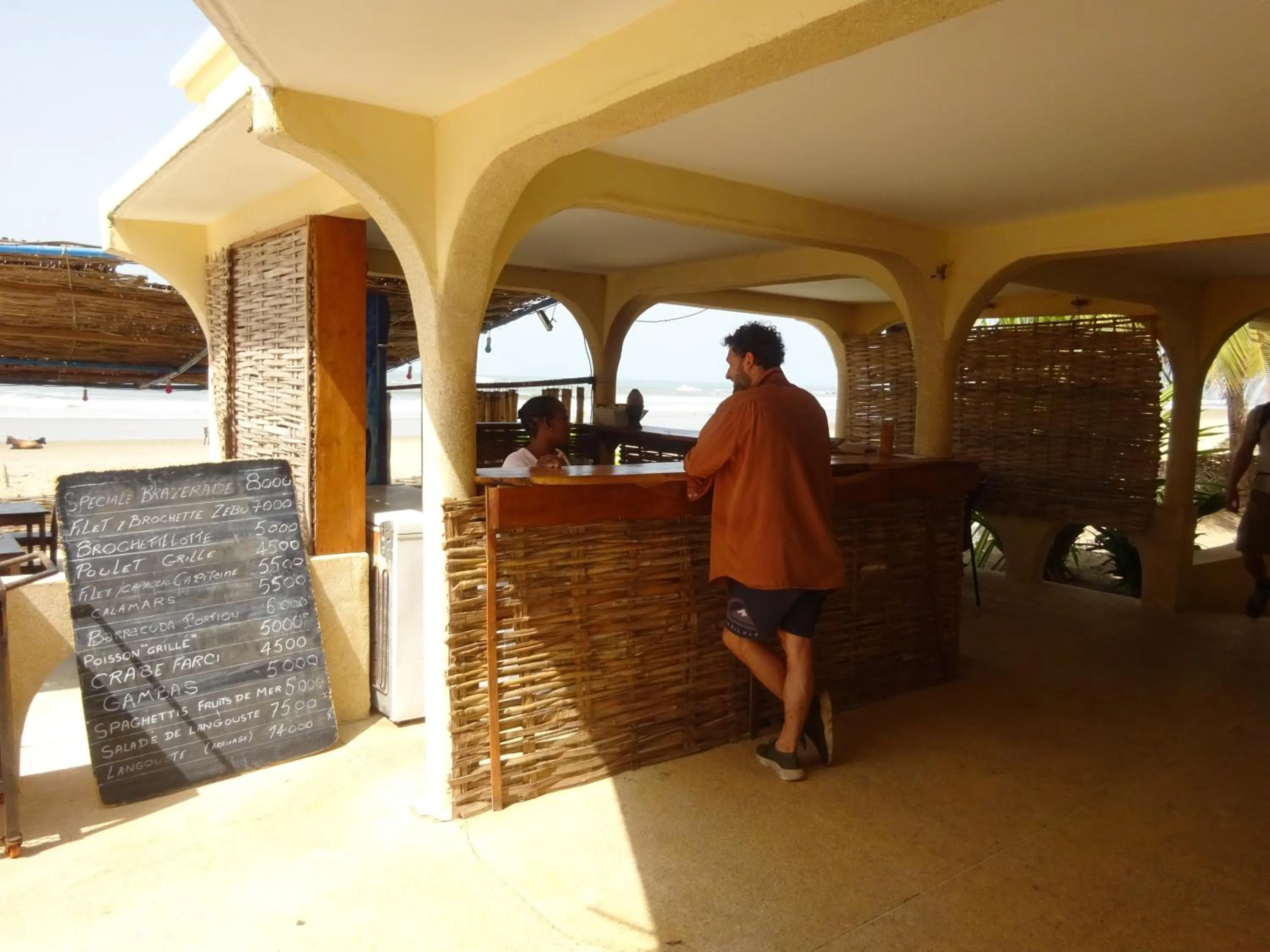 People in HOTEL DU BAR DE LA MER CAP SKIRRiNG