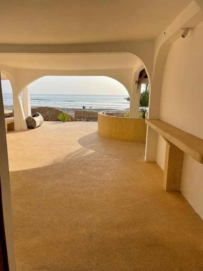 Balcony/Terrace in HOTEL DU BAR DE LA MER CAP SKIRRiNG