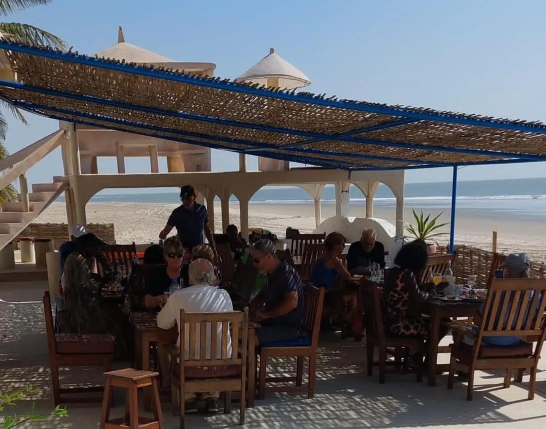 Restaurant/places to eat in HOTEL DU BAR DE LA MER CAP SKIRRiNG