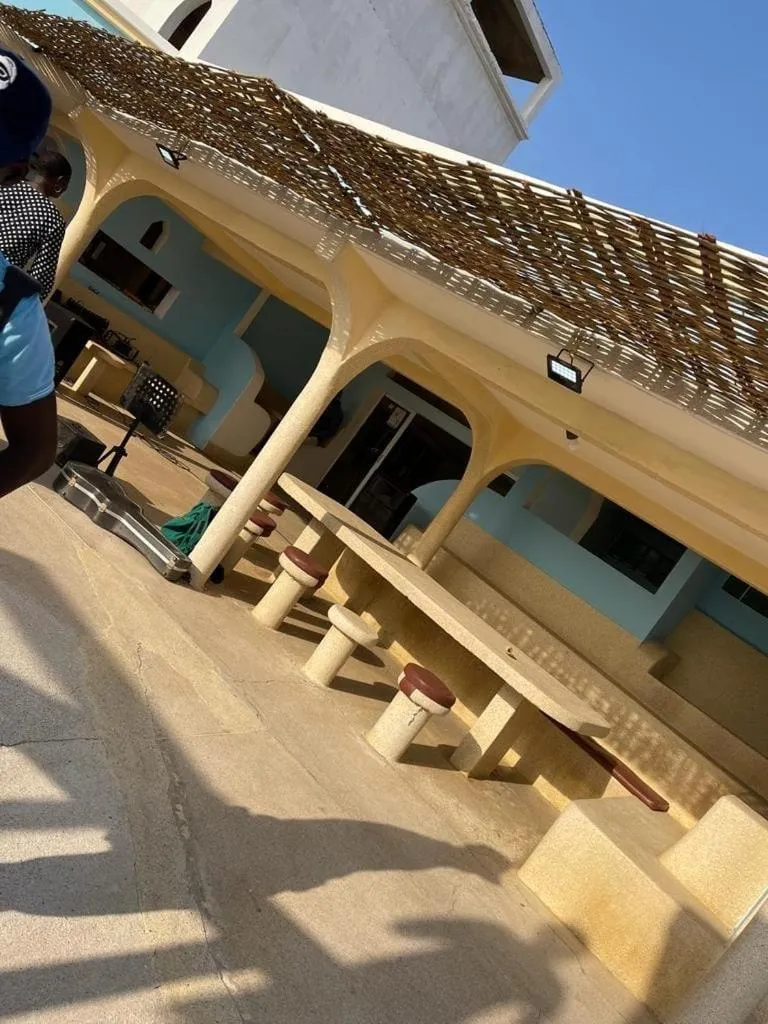 Patio in HOTEL DU BAR DE LA MER CAP SKIRRiNG