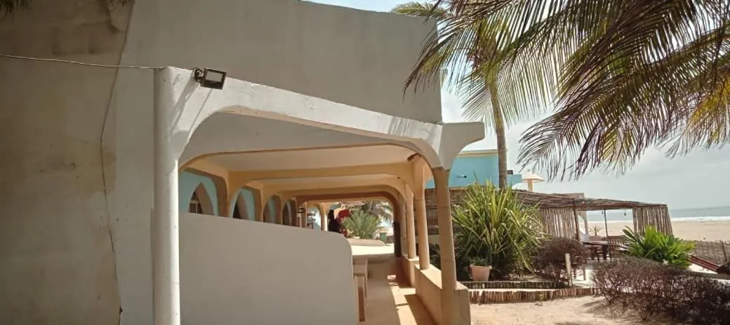 Property building in HOTEL DU BAR DE LA MER CAP SKIRRiNG