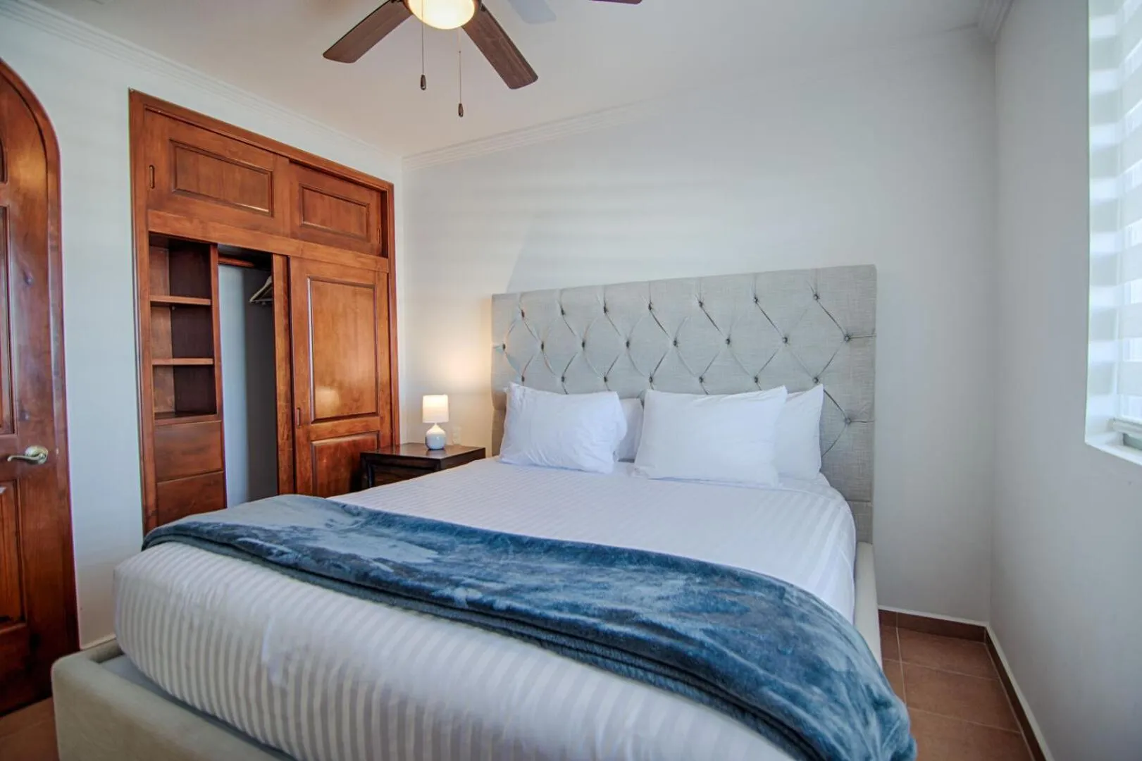 Bed in Casa Blanca Golf Villas