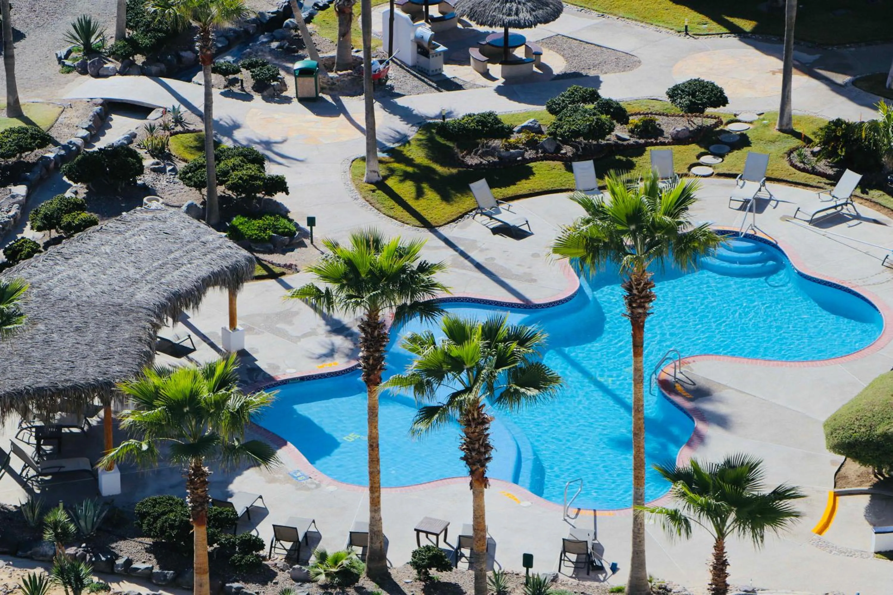 Swimming pool in Casa Blanca Golf Villas
