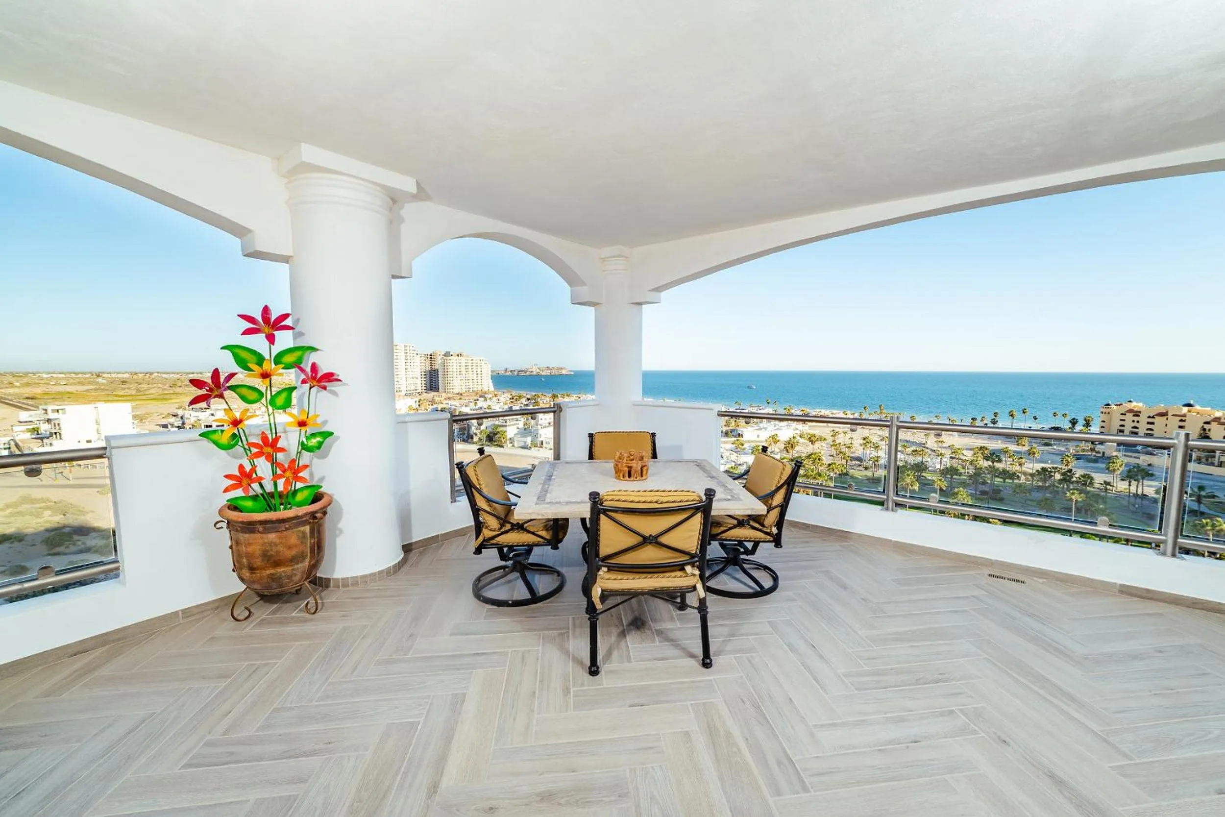 Casa Blanca Golf Villas