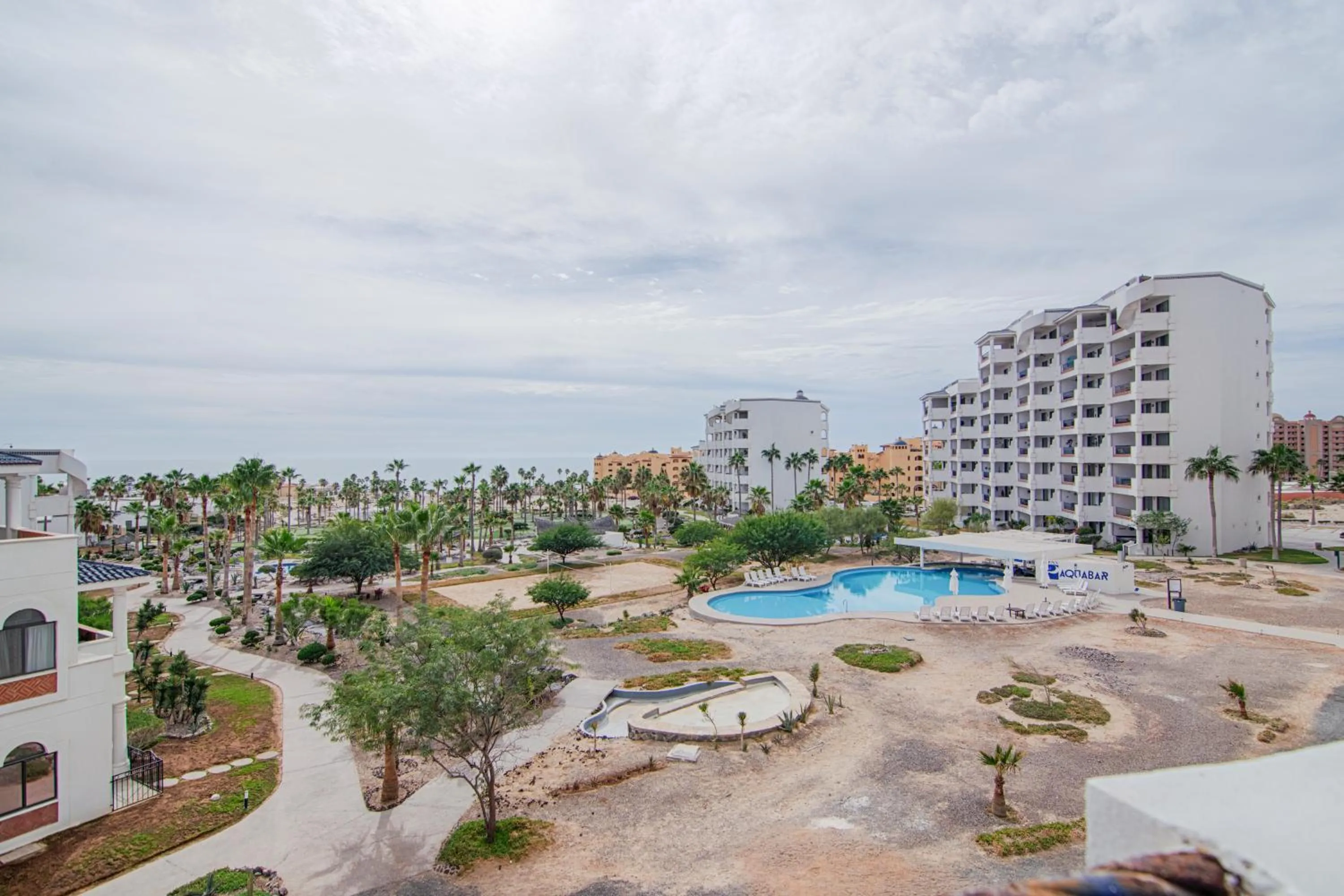 Casa Blanca Golf Villas