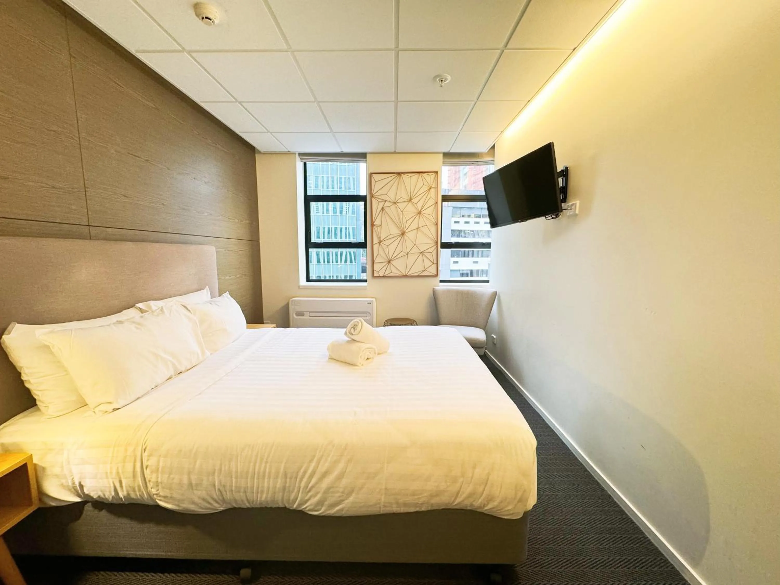 Bed in Park Hotel, Lambton Quay