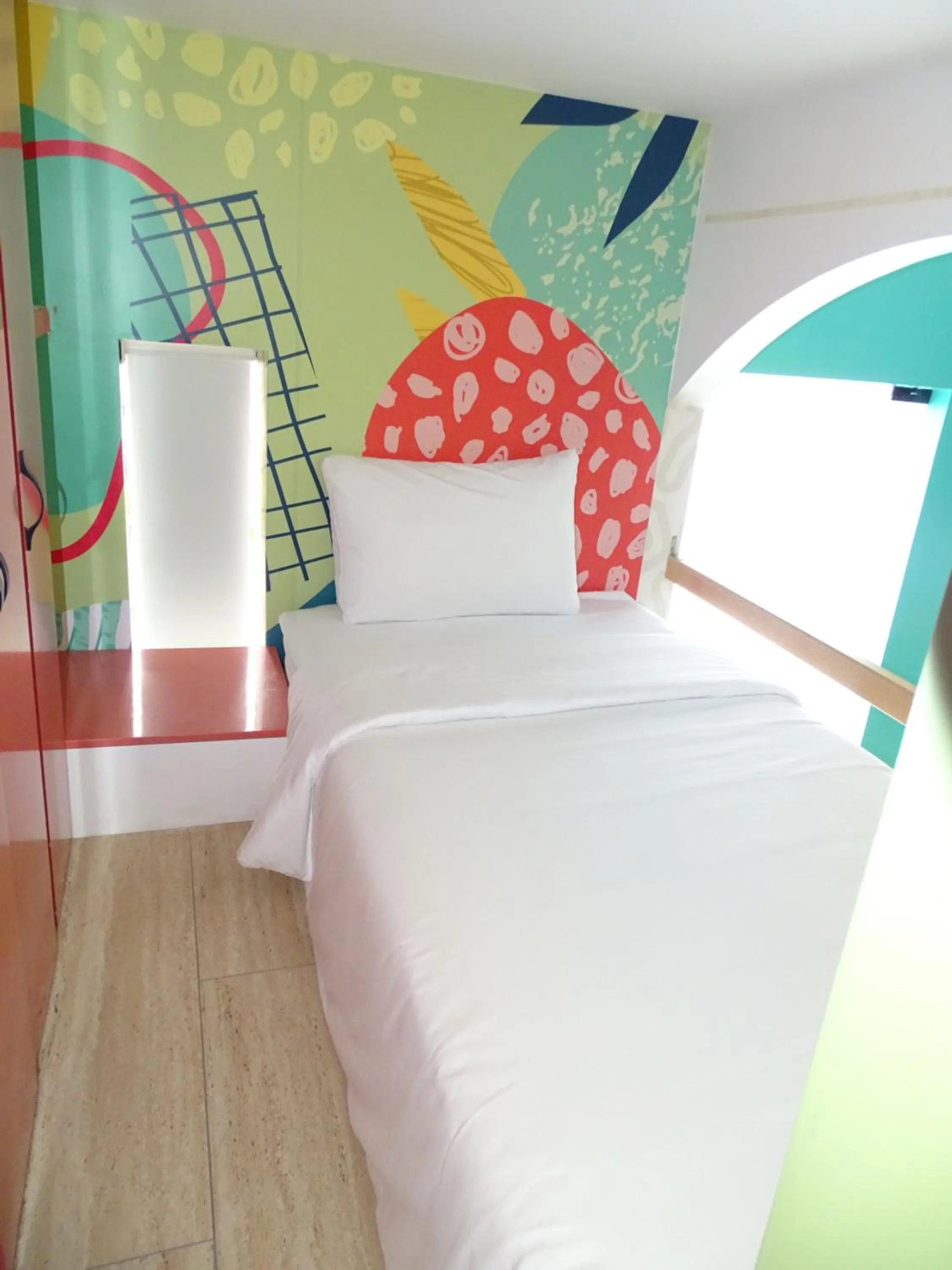 Bed in Hotel Nomadic Design