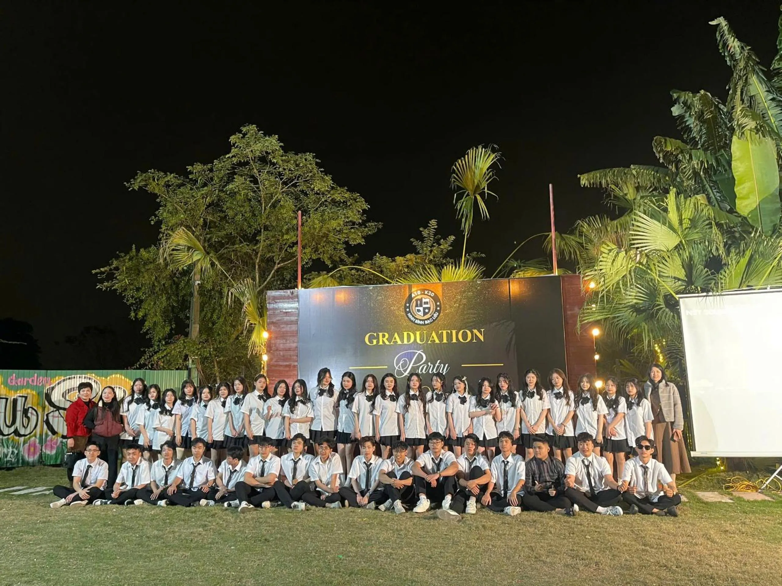 People in Châu Sơn Garden Resort