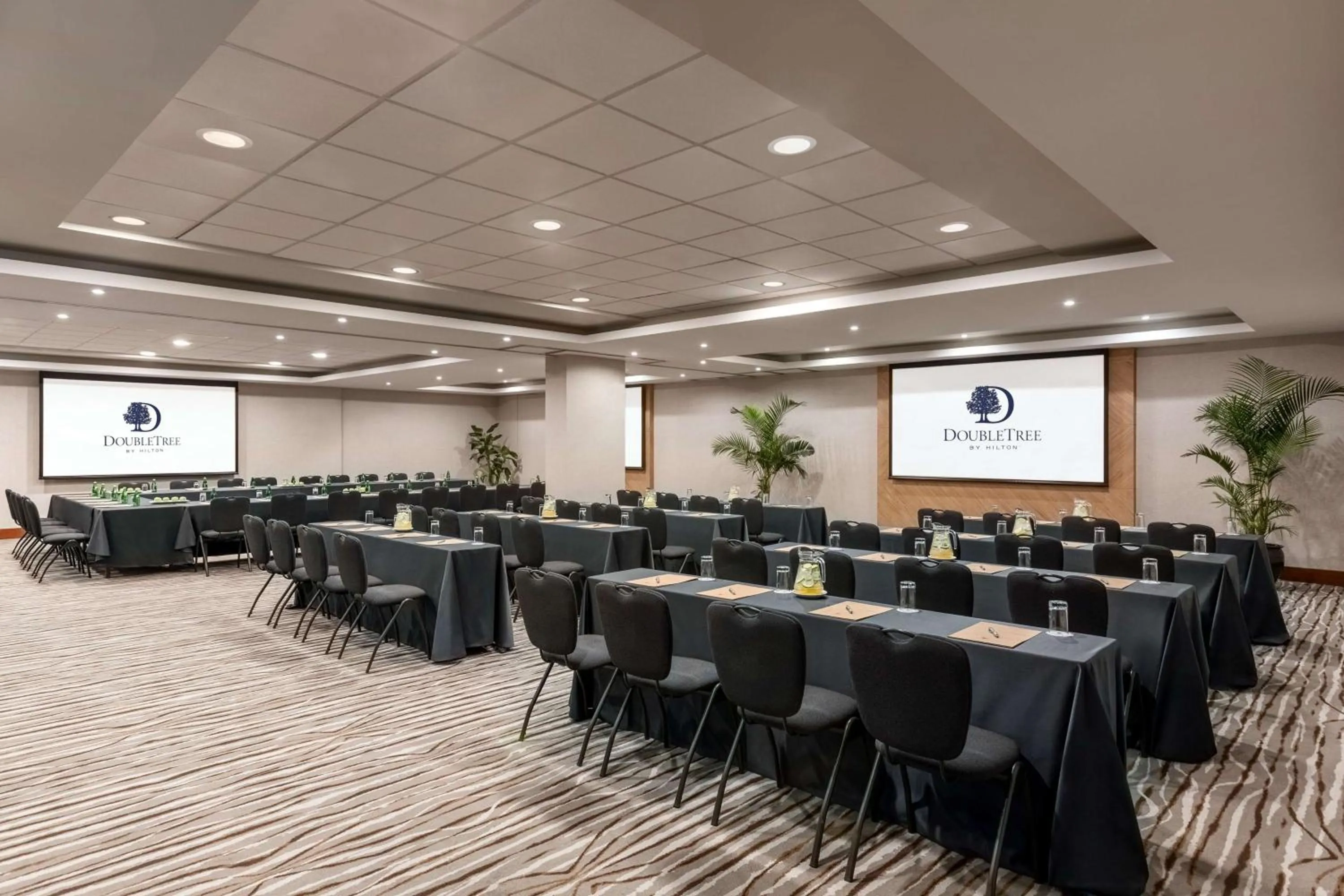 Meeting/conference room in DoubleTree by Hilton Lima Miraflores El Pardo