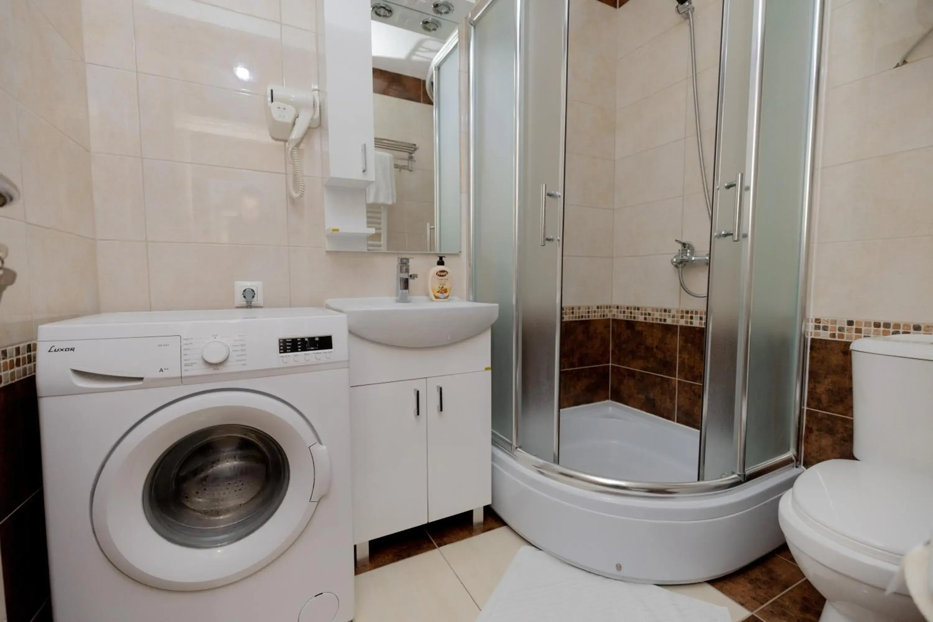 Two-Bedroom Apartment - single occupancy in Dodona ApartHotel in Prishtina Two-Bedroom Apartment - single occupancy in Dodona ApartHotel in Prishtina