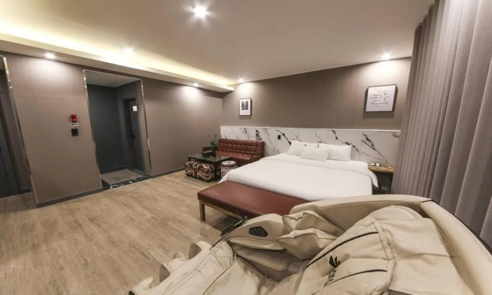 Bed in Daegu Seongseo Hotel Series 5.0