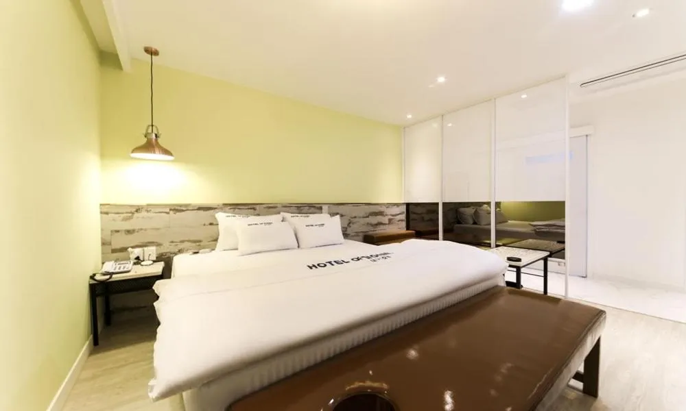 Bed in Hotel Yeogieutte Dongdaegu