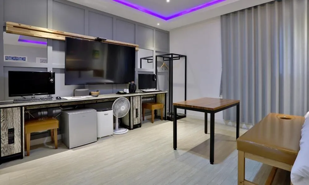 Hotel Yeogieutte Dongdaegu