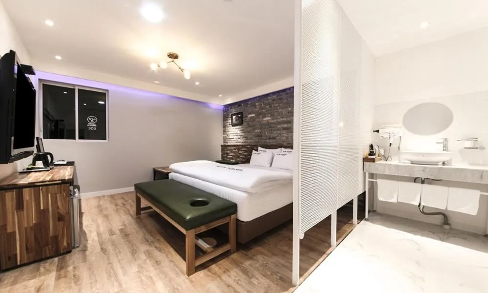 Bed in Hotel Yeogieutte Dongdaegu