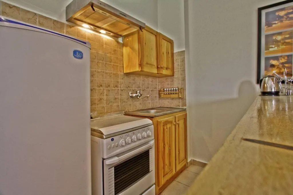 Kitchen or kitchenette in L'Oasis de Safaga Hotel