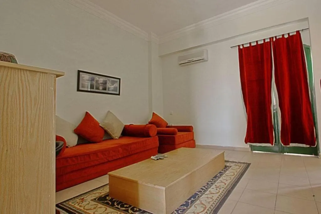 Living room in L'Oasis de Safaga Hotel